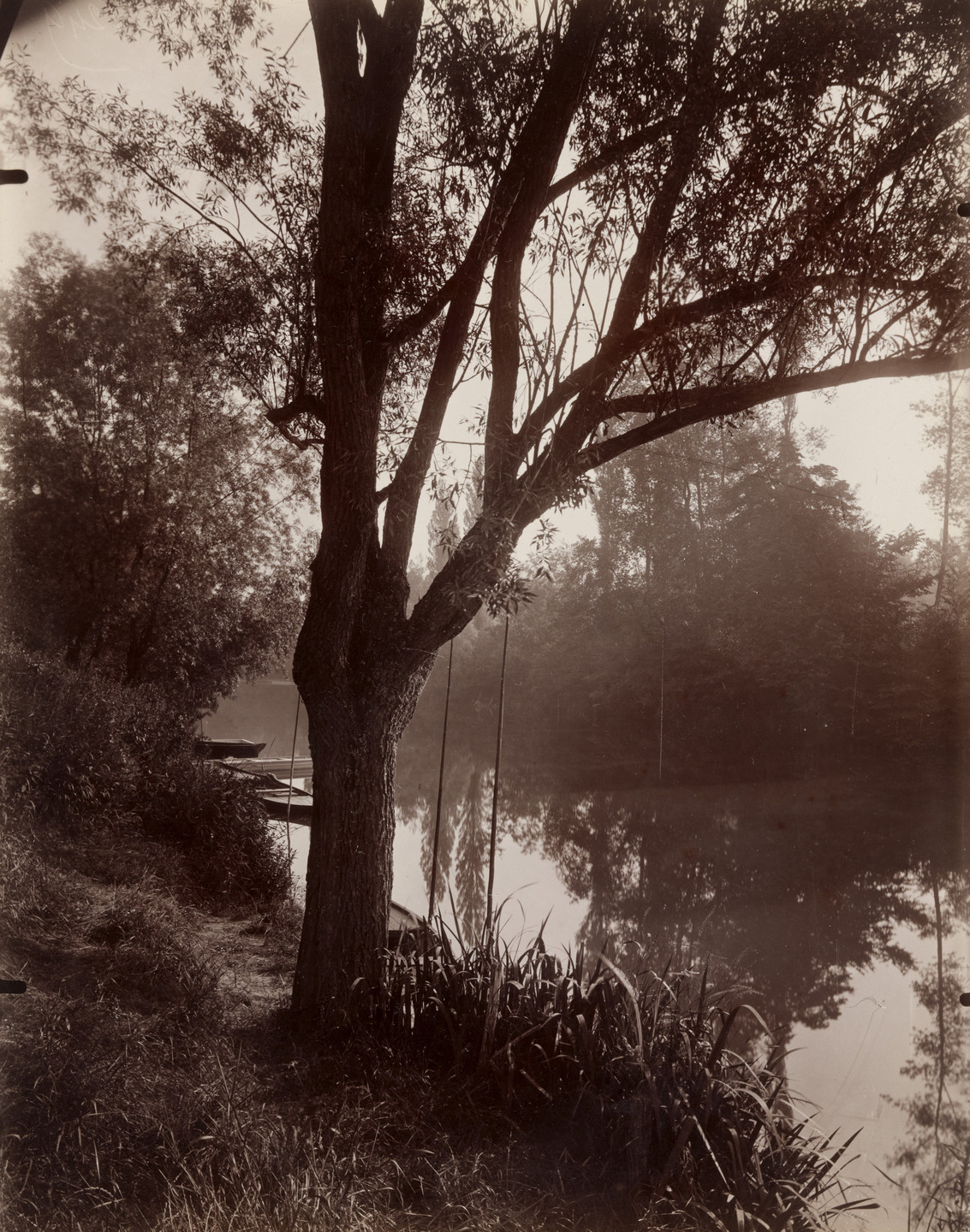 Eugène Atget. La Varenne. 1925