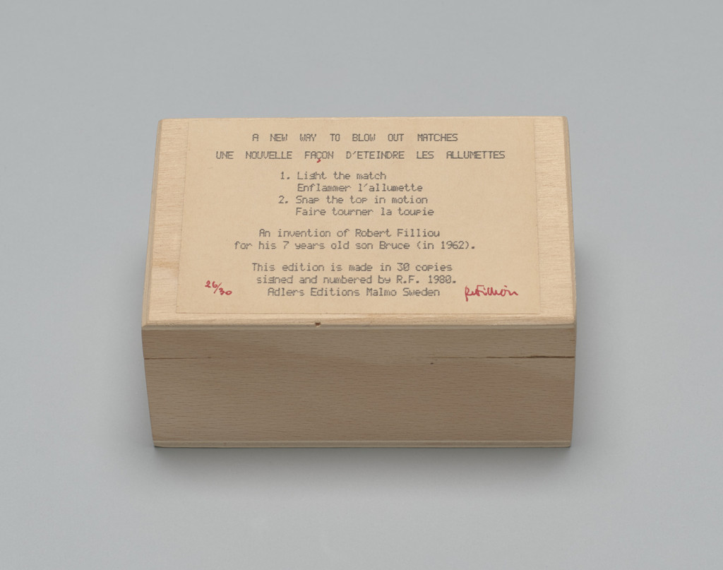 A New Way to Blow Out Matches (Une nouvelle façon d'éteindre les allumettes)