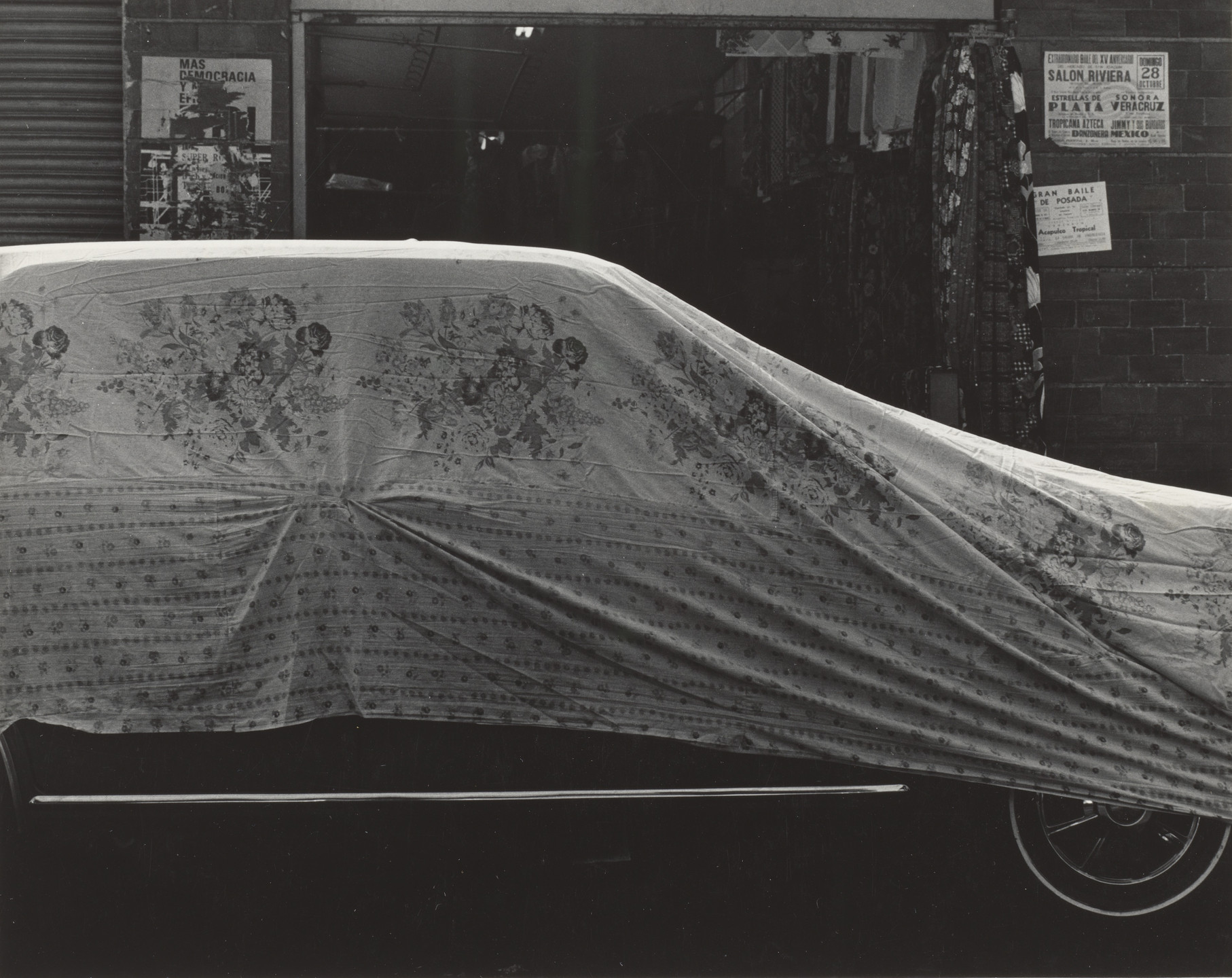 Graciela Iturbide. Carro (Car). 1972