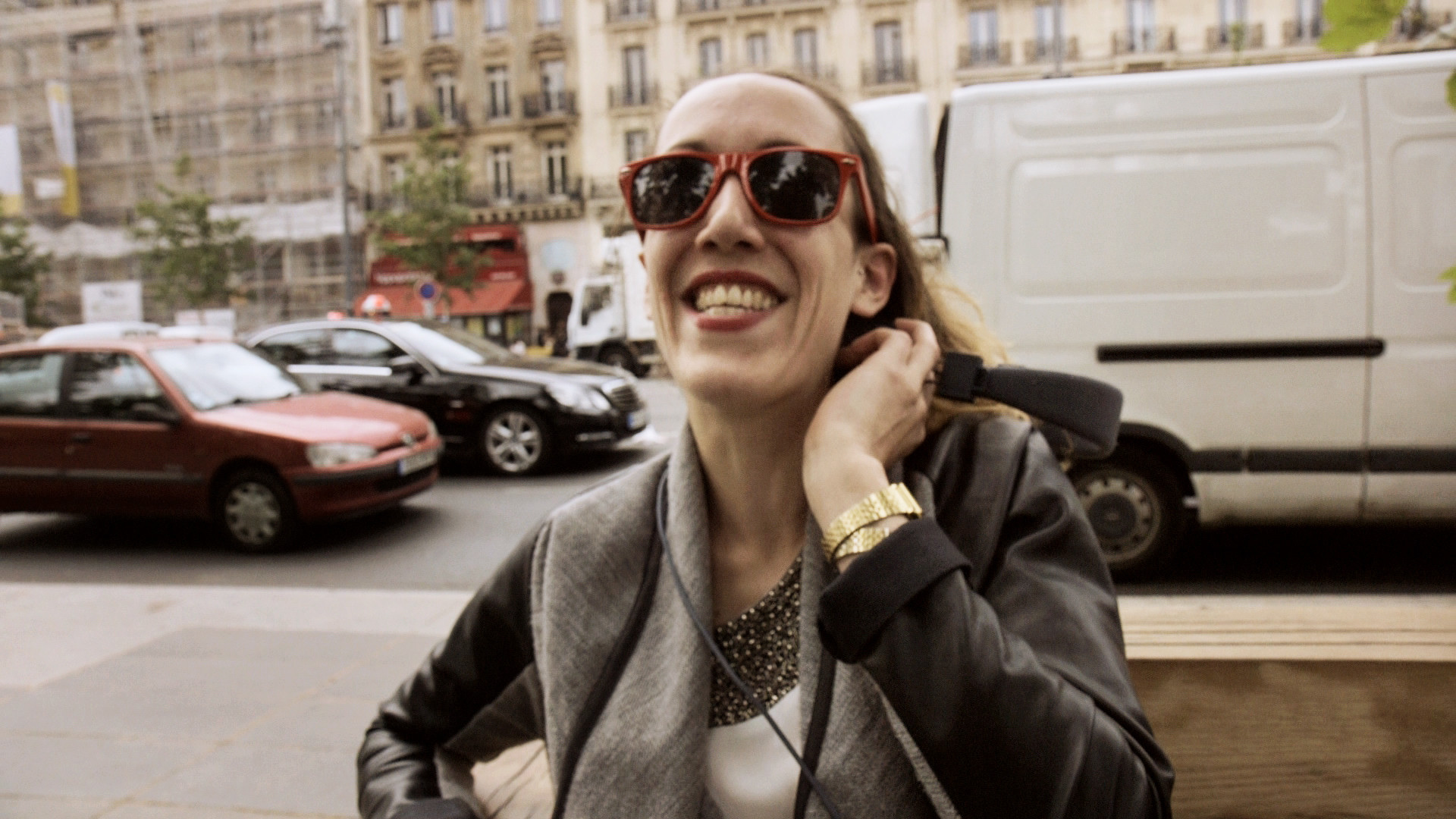 Ila Bêka, Louise Lemoine. 24 Heures sur place. 2014