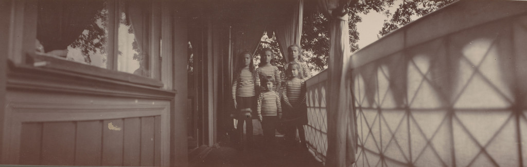 Grand Duchesses Maria, Tatiana, Olga and Anastasia, and Alexis on a Porch, Krasnoe Selo