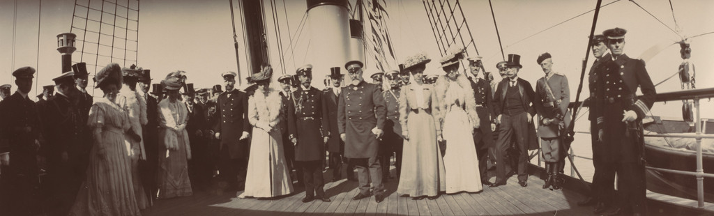Emperor Nicholas II, Countess Heiden, Peter Stolypin, Queen Alexandria of England, King Edward VII of England in Russian uniform, Count Vladimir Fredericks, Grand Duchess Olga Alexandrovna, Princess Victoria, Grand Duke Michael Alexandrovich, Reval