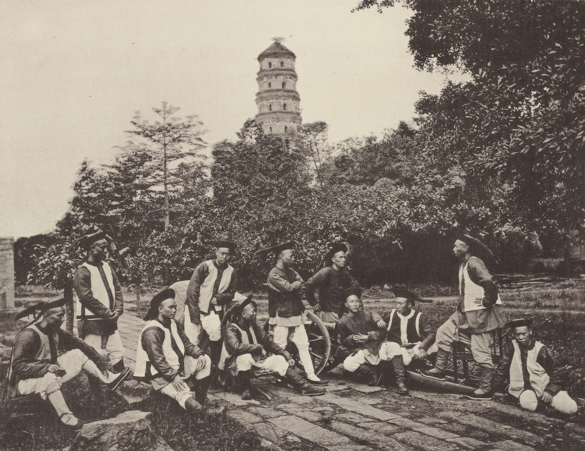 John Thomson. Tartar Soldiers