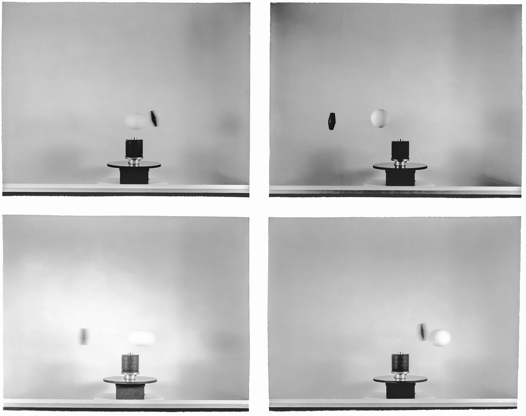 Tele-Sculpture, Takis, Paris 1960 (cork added 1962)