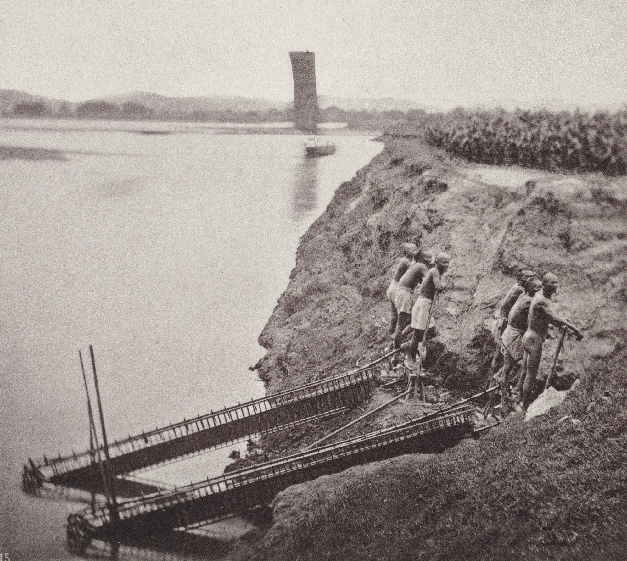 John Thomson. Chain Pumps