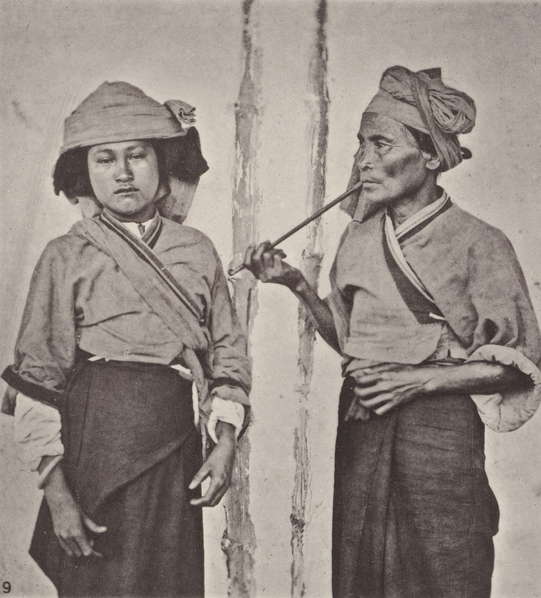 John Thomson. Pepohoan Women