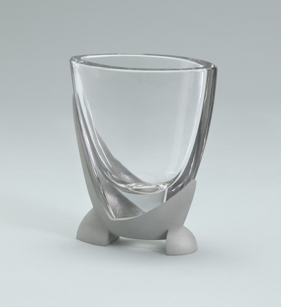 Loxos, Vase (for Parkett no. 96)