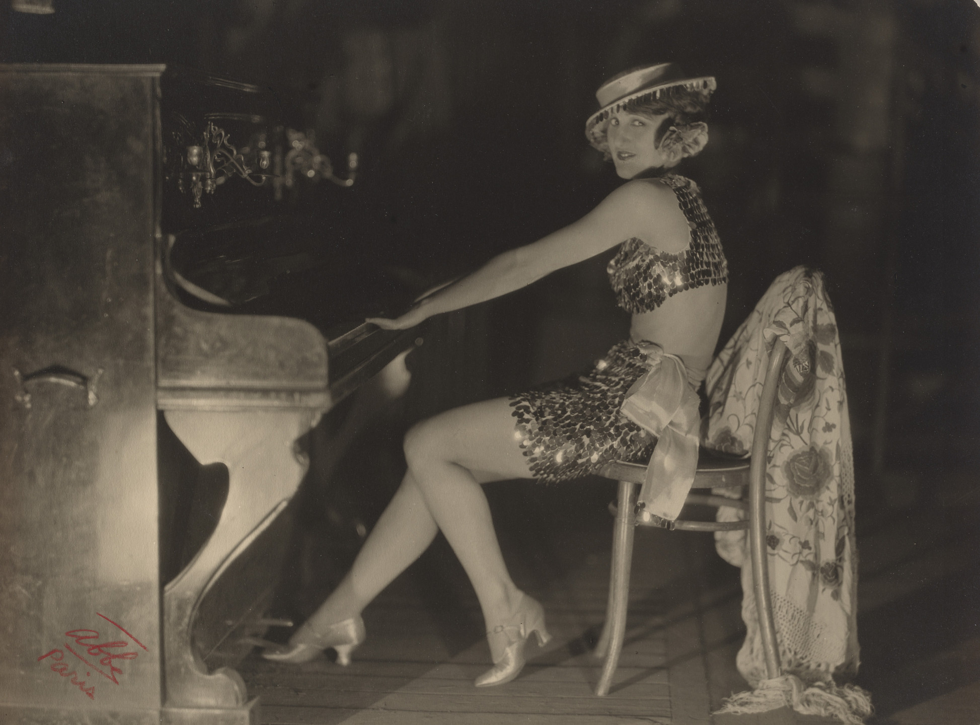 James Abbe. Dora Duby at the Champs Elysée Theater. c. 1919