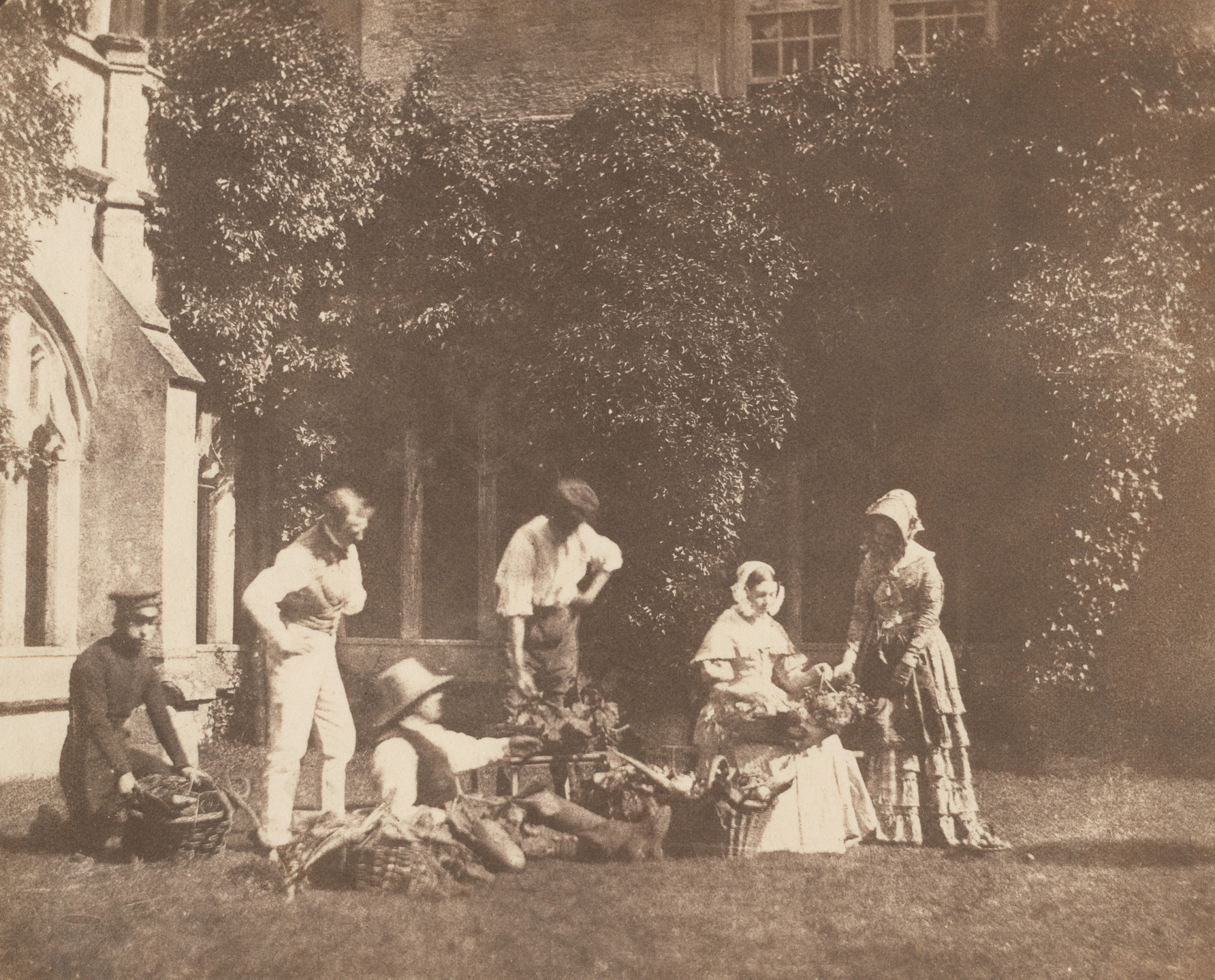 William Henry Fox Talbot, Calvert Richard Jones. The Fruit Sellers. 1845