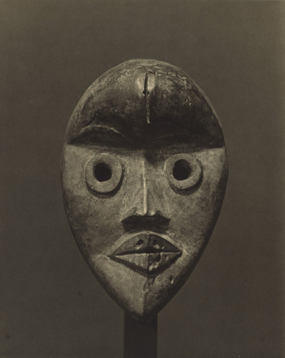 Charles Sheeler. Face Mask (Gunye Ge), Dan style, Côte d’Ivoire. 1923