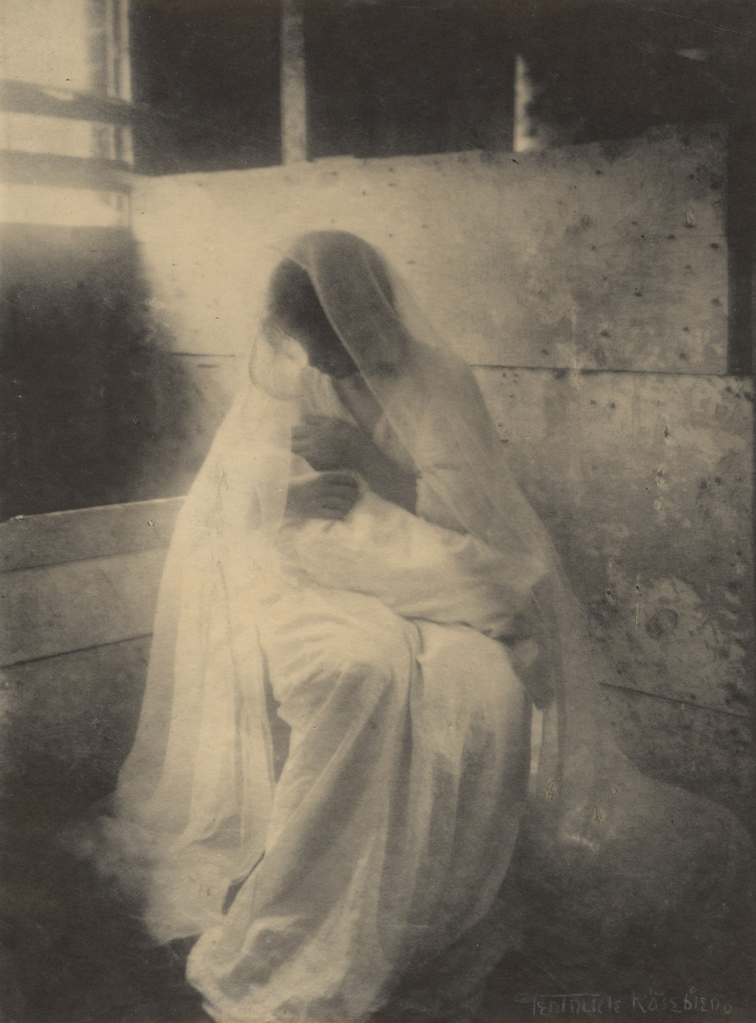 Gertrude Käsebier. The Manger. 1899