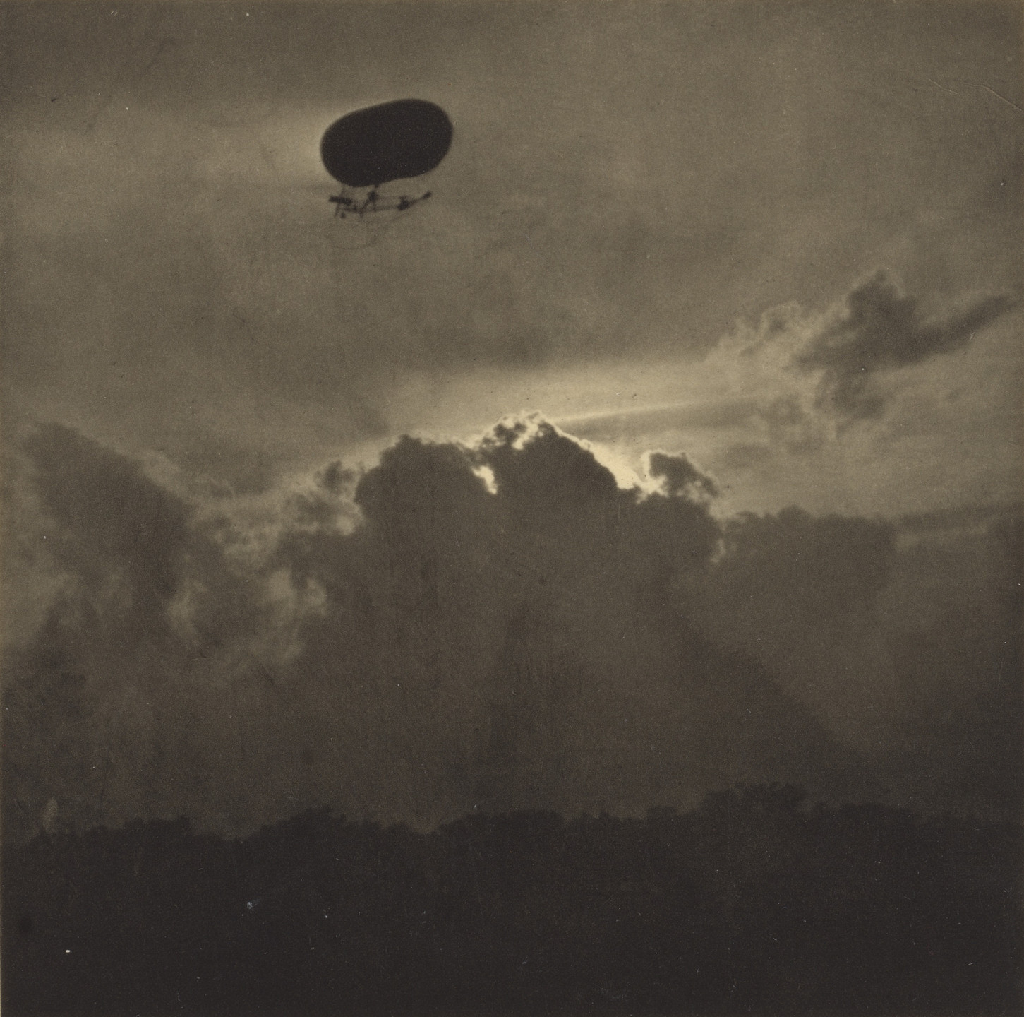 Alfred Stieglitz. A Dirigible. 1910