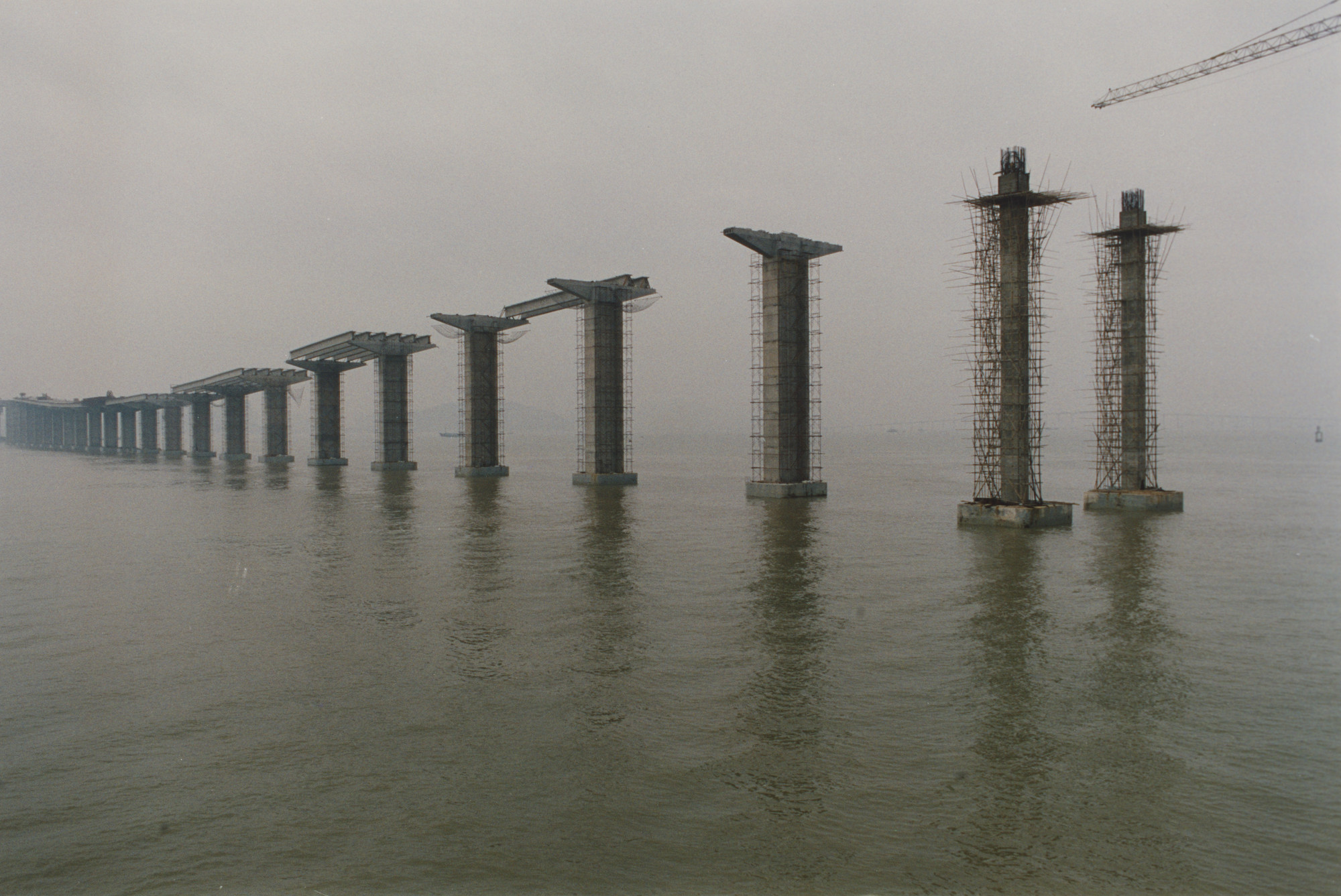 Wolfgang Tillmans. Macau, bridge