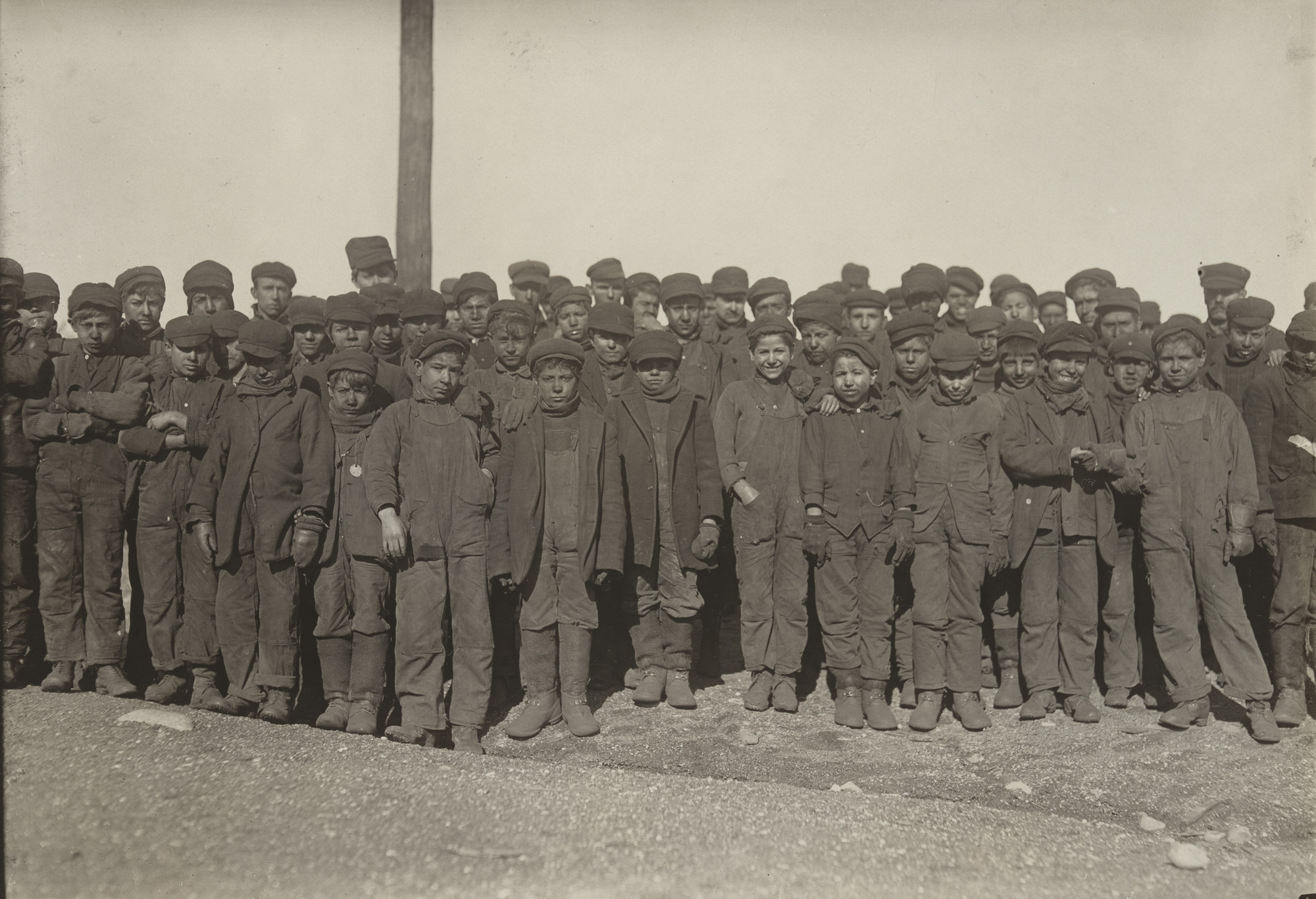 Lewis Wickes Hine. Coalbreakers, Pittston, Pennsylvania