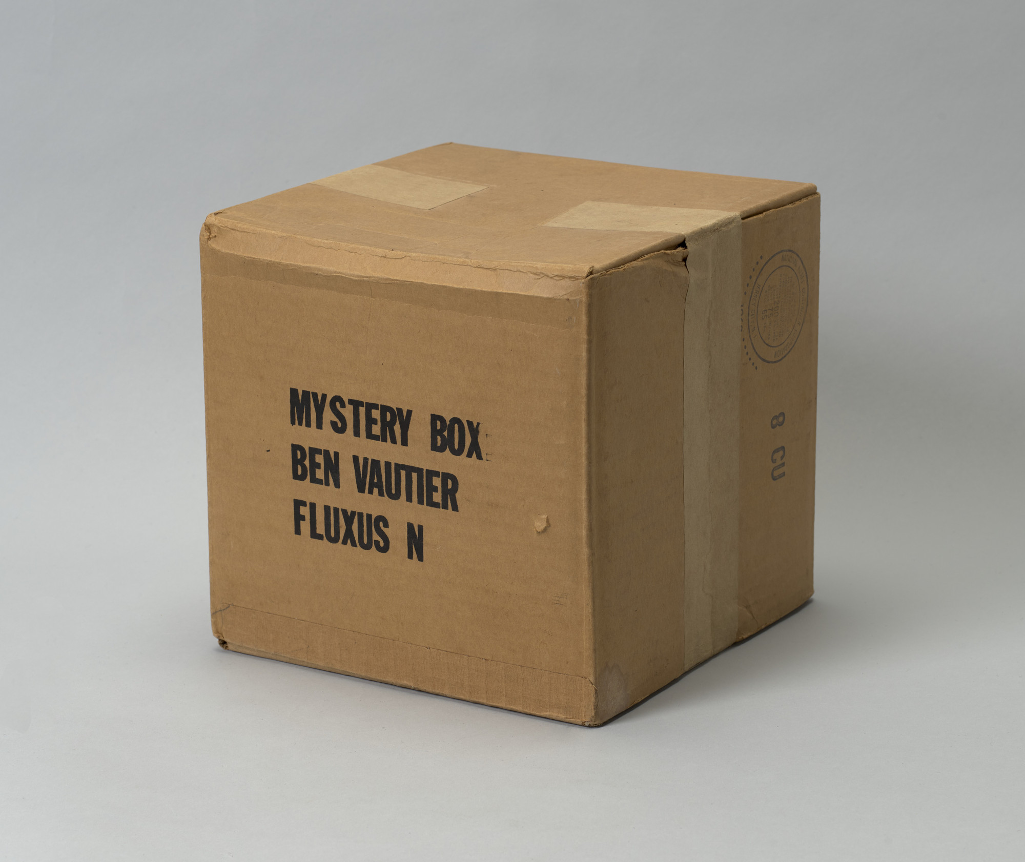 Ben Vautier. Mystery Box