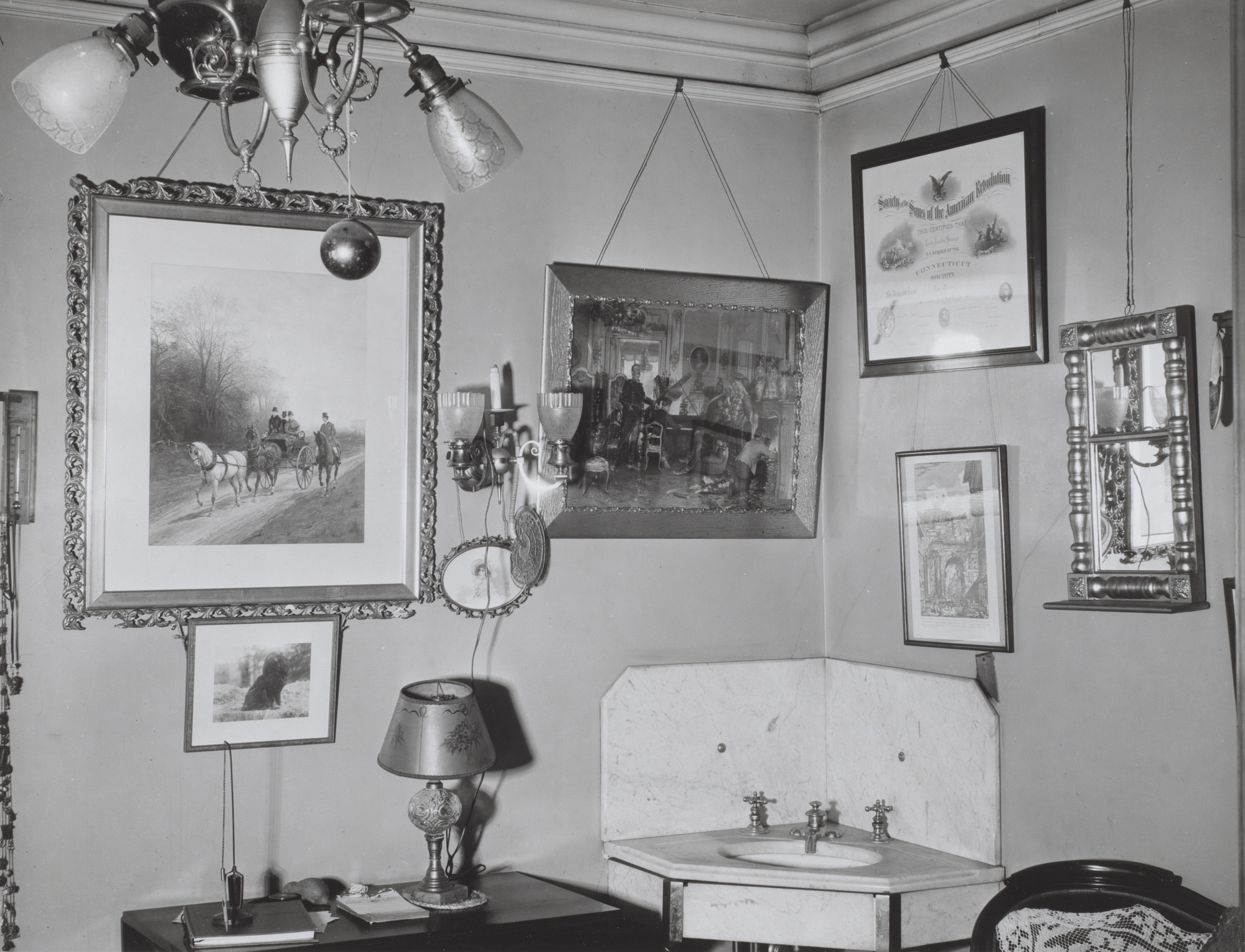Walker Evans. Interior, Storrs House, Hartford, Connecticut