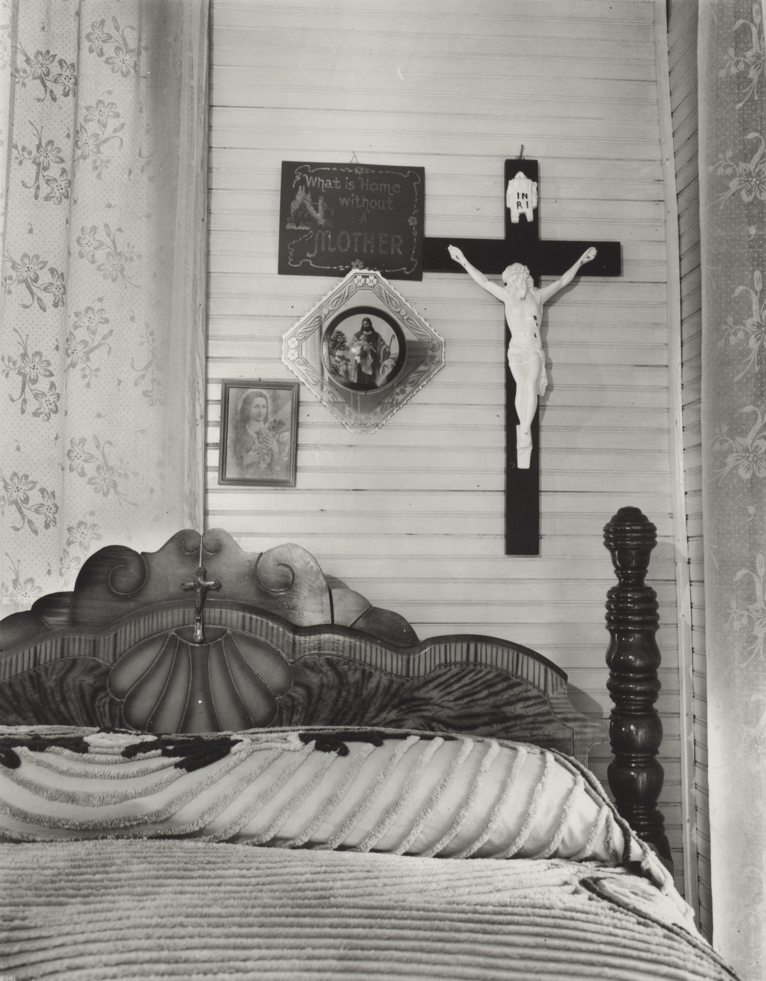 Walker Evans. Bedroom, Shrimp Fisherman's House, Biloxi, Mississippi