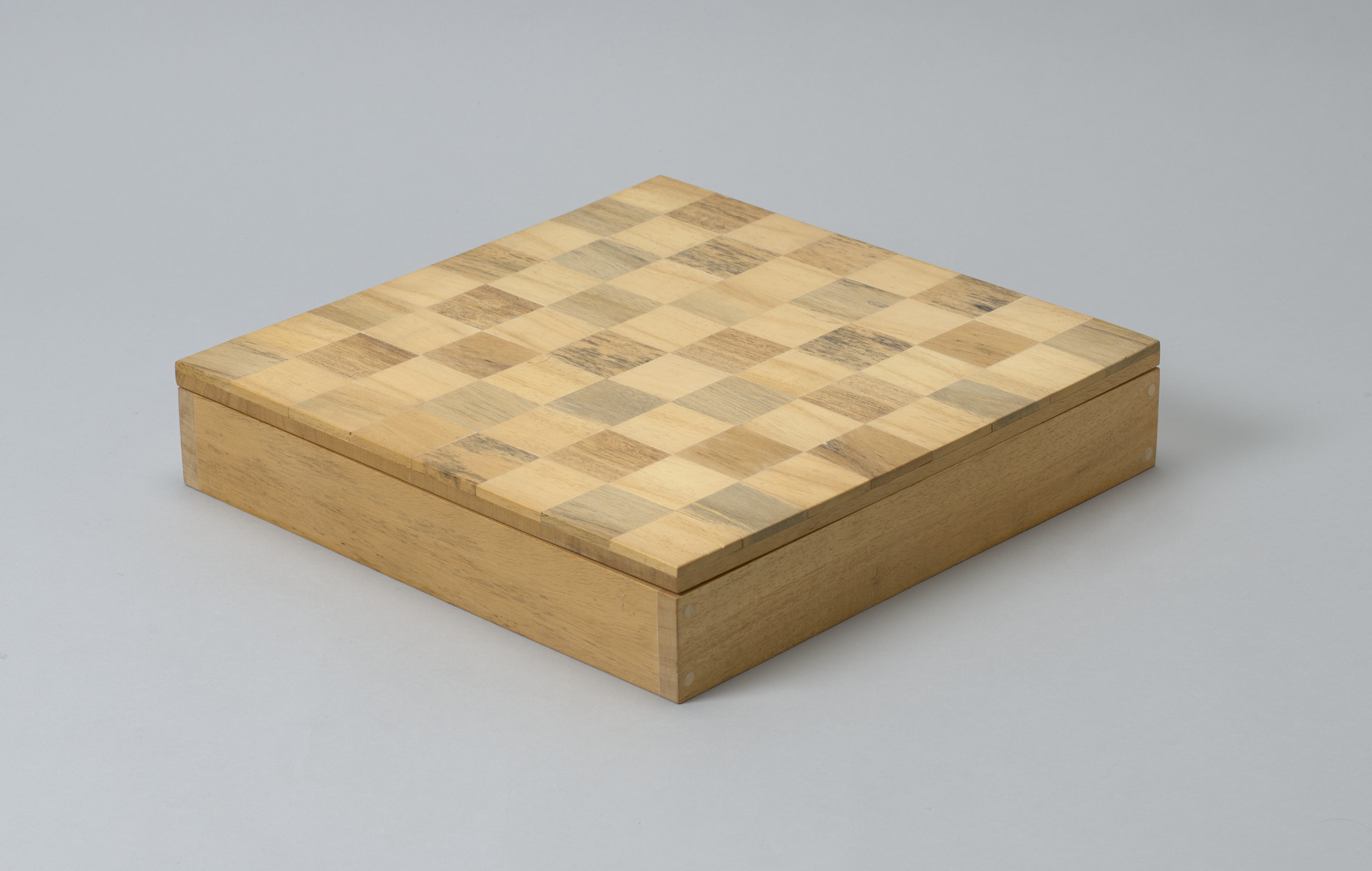 Takako Saito. Weight Chess
