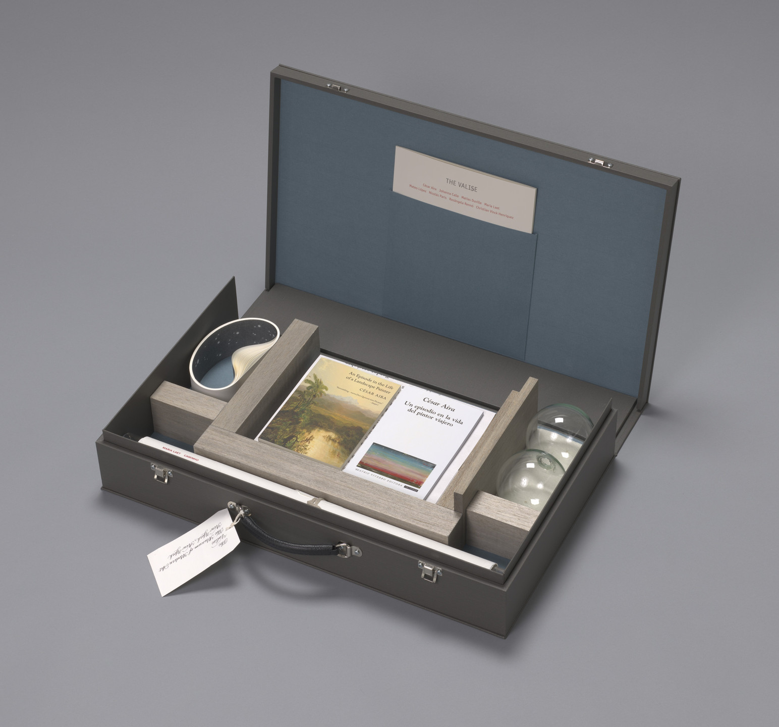 Various Artists, Johanna Calle, Matías Duville, Maria Laet, Mateo López, Nicolás Paris, Rosângela Rennó, Christian Vinck Henriquez. The Valise. 2015–17, published 2017