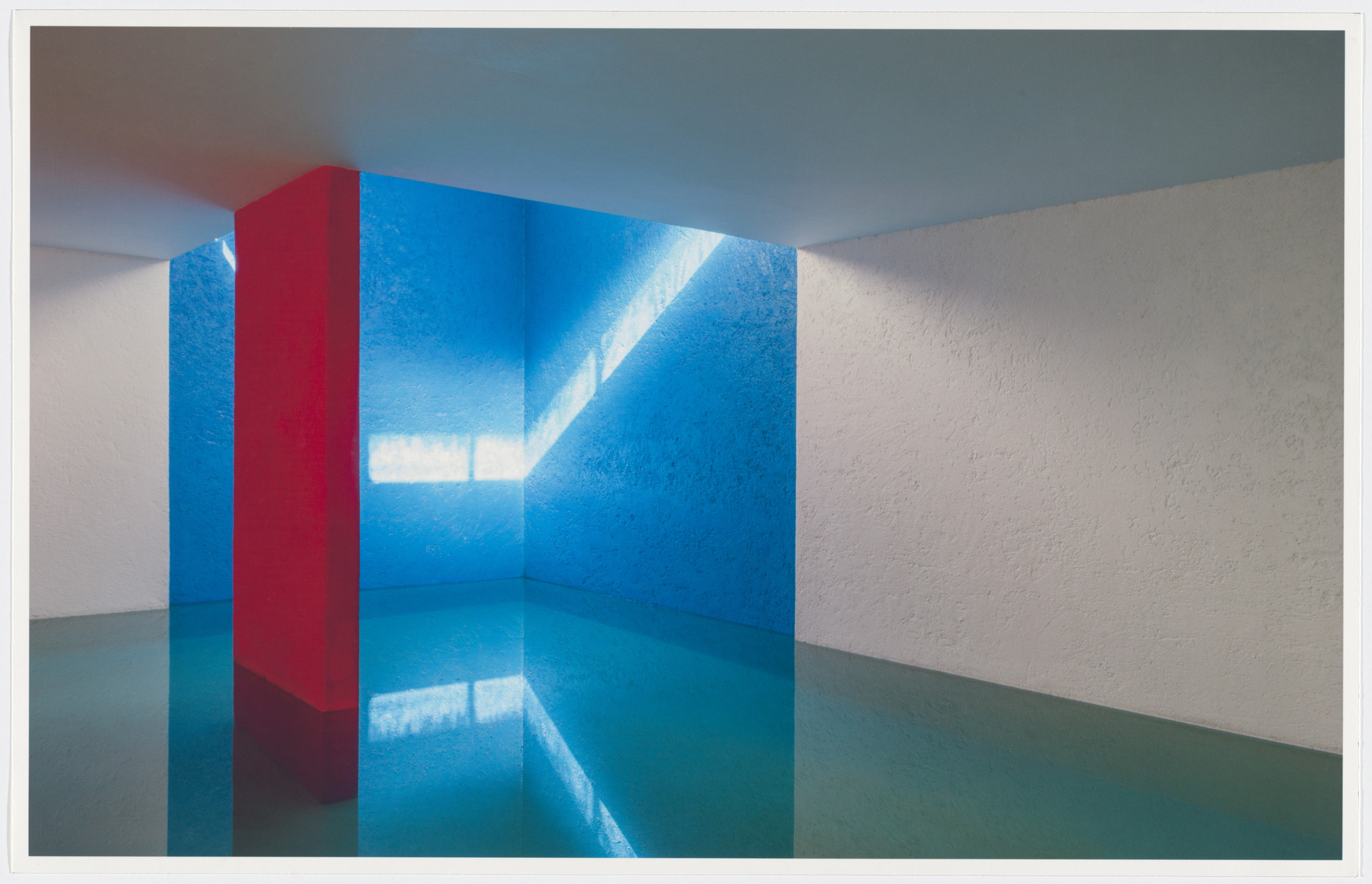 Martirene Alcántara. Speculum (From the series Homage to Luis Barragán). 2017