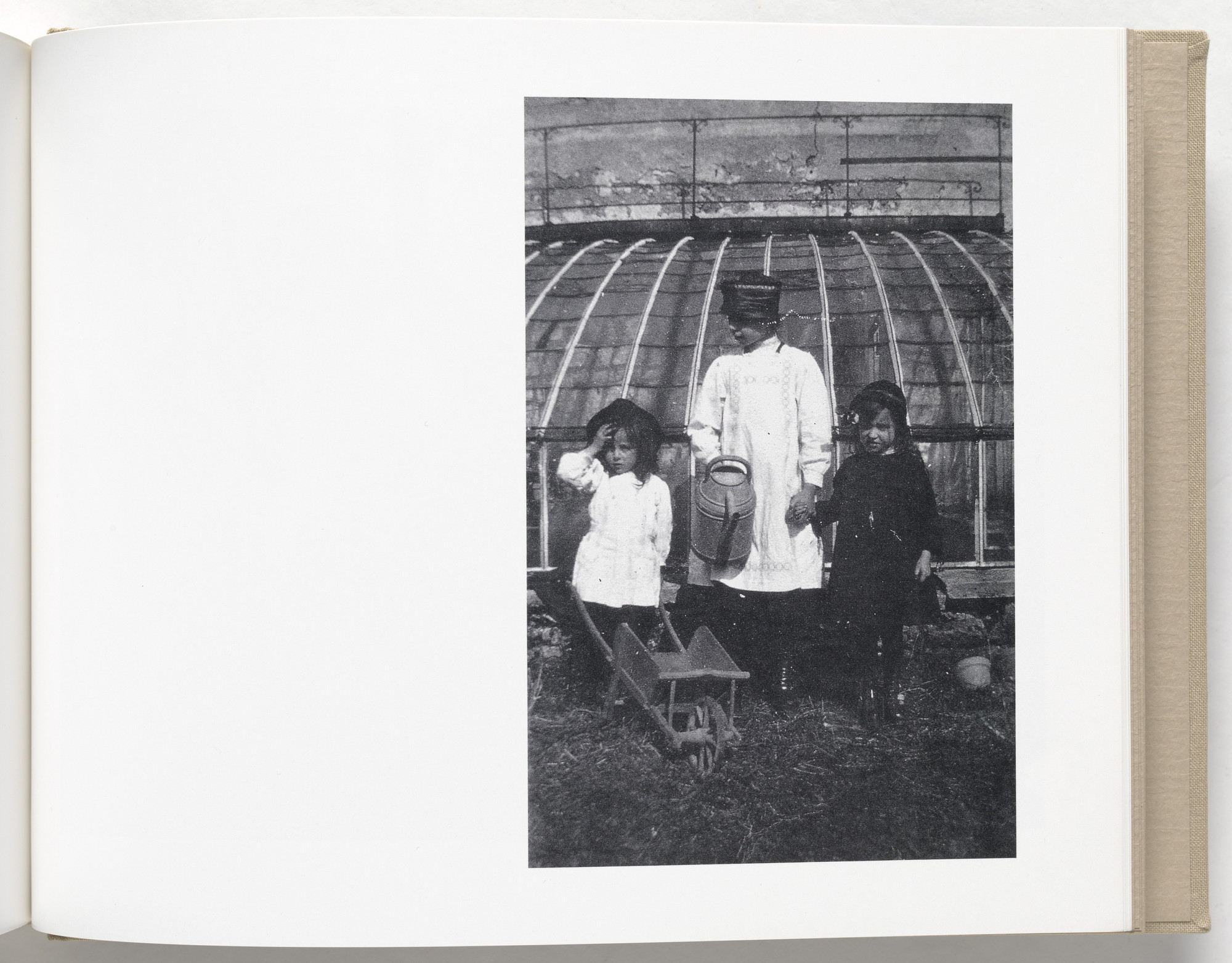 Louise Bourgeois. Untitled, no. 61 of 69, only state, from the illustrated book, Album