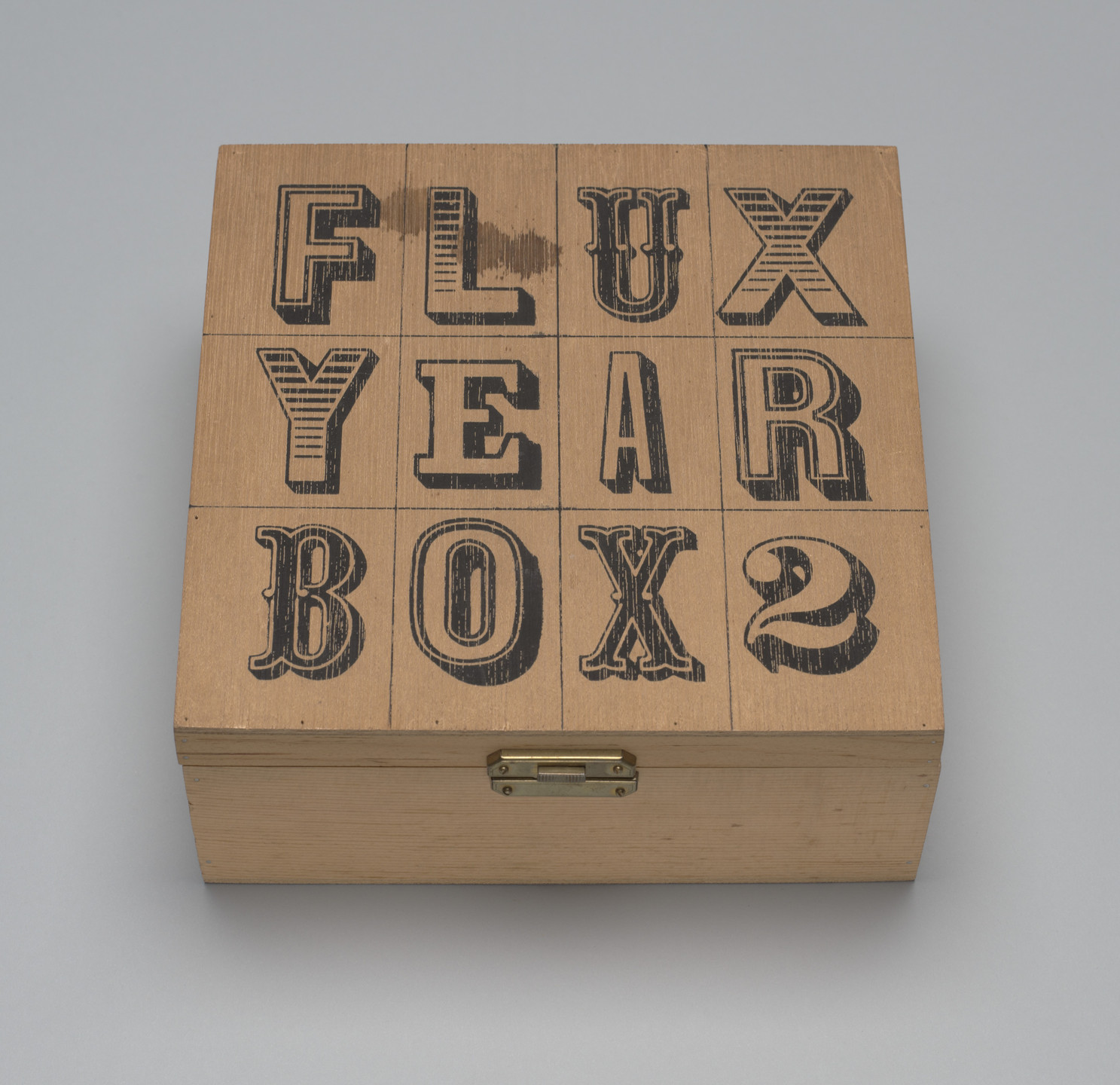 Various Artists, George Brecht, Willem de Ridder, Albert M. Fine, Ken Friedman, Shigeko Kubota, Frederic Lieberman, George Maciunas, Serge Oldenbourg, Benjamin Patterson, James Riddle, Paul Sharits, Bob Sheff, Daniel Spoerri, Stan VanDerBeek, Ben Vautier, Robert Watts. Flux Year Box 2. 1966/1978
