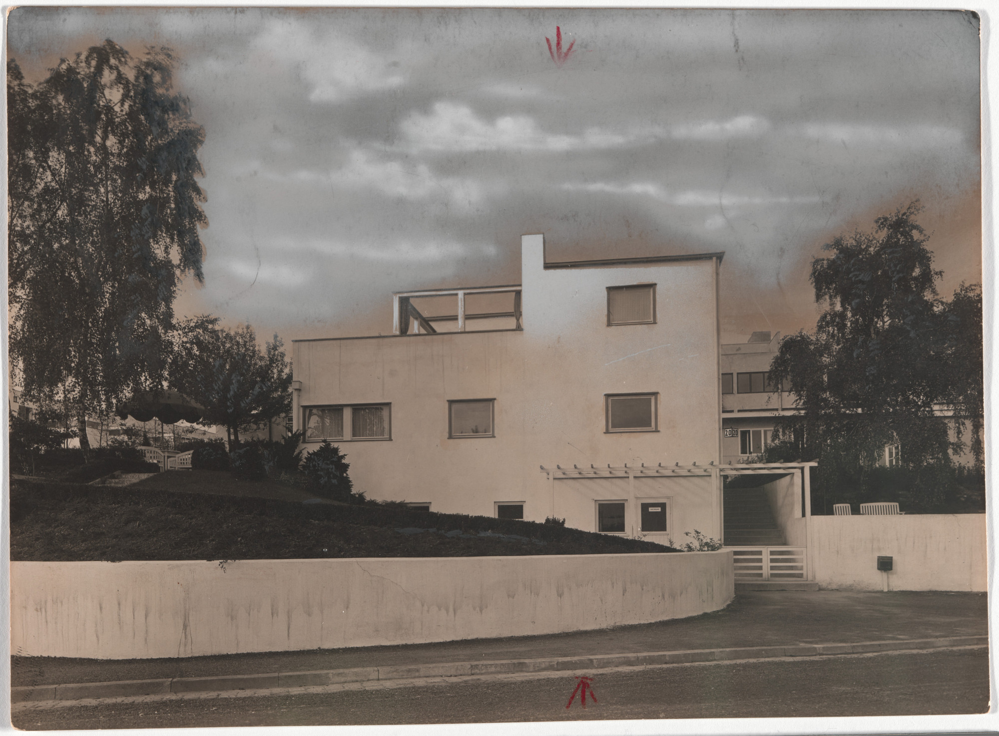 Unidentified photographer, Hans Poelzig. Single Family House, Weissenhofsiedlung, Stuttgart, Germany