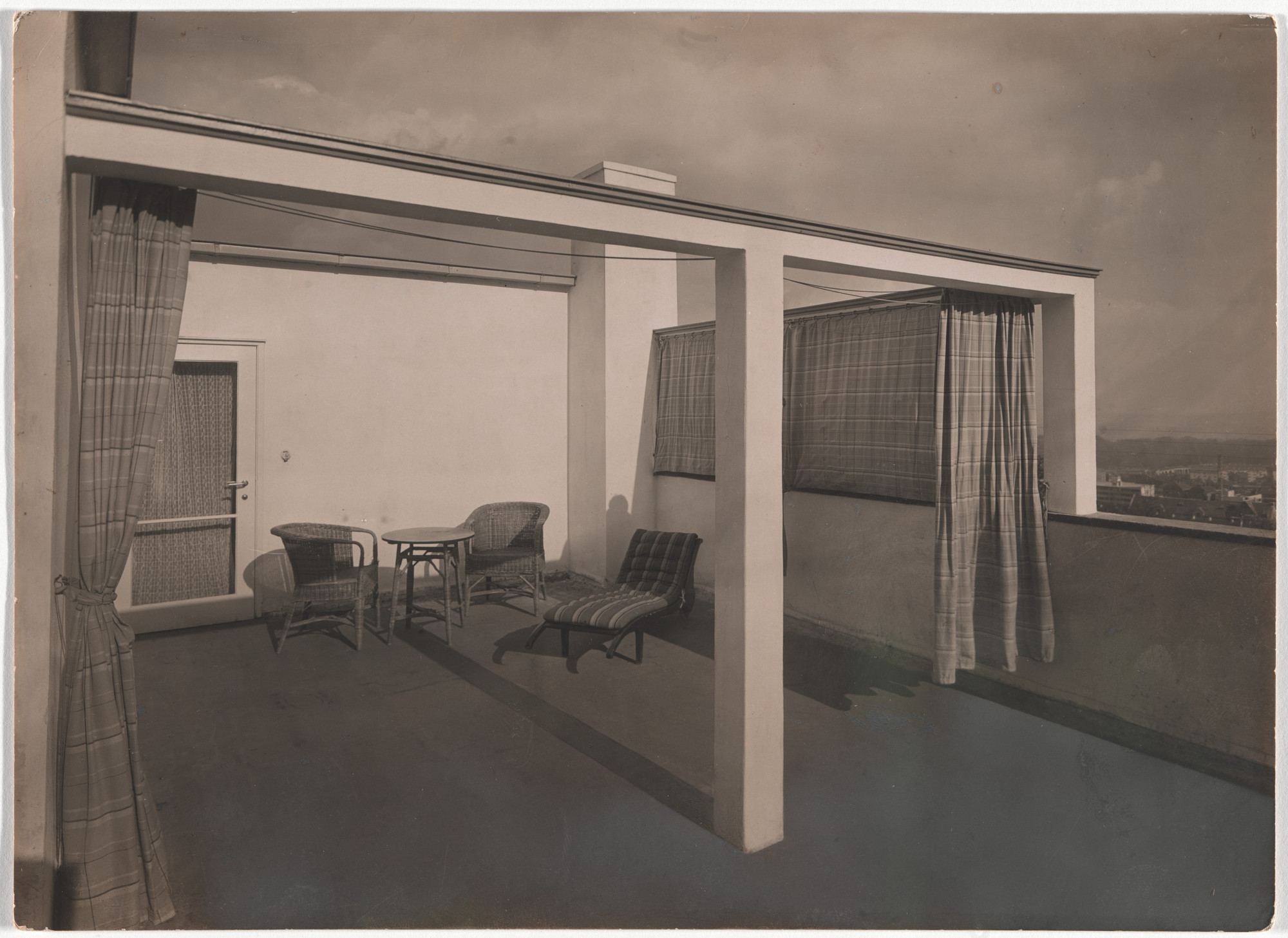 Unidentified photographer, Hans Poelzig. Single Family House, Weissenhofsiedlung, Stuttgart, Germany