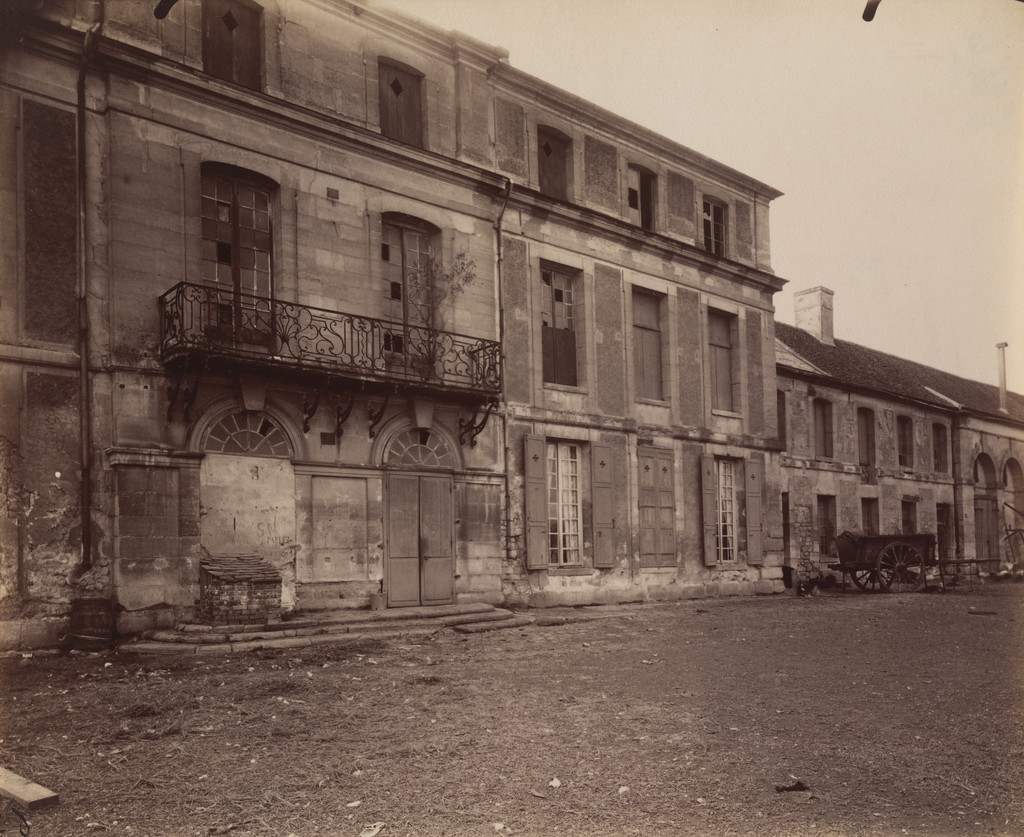 Villejuif, ancien château, Eugène Atget, 1901, Albumen silver print
