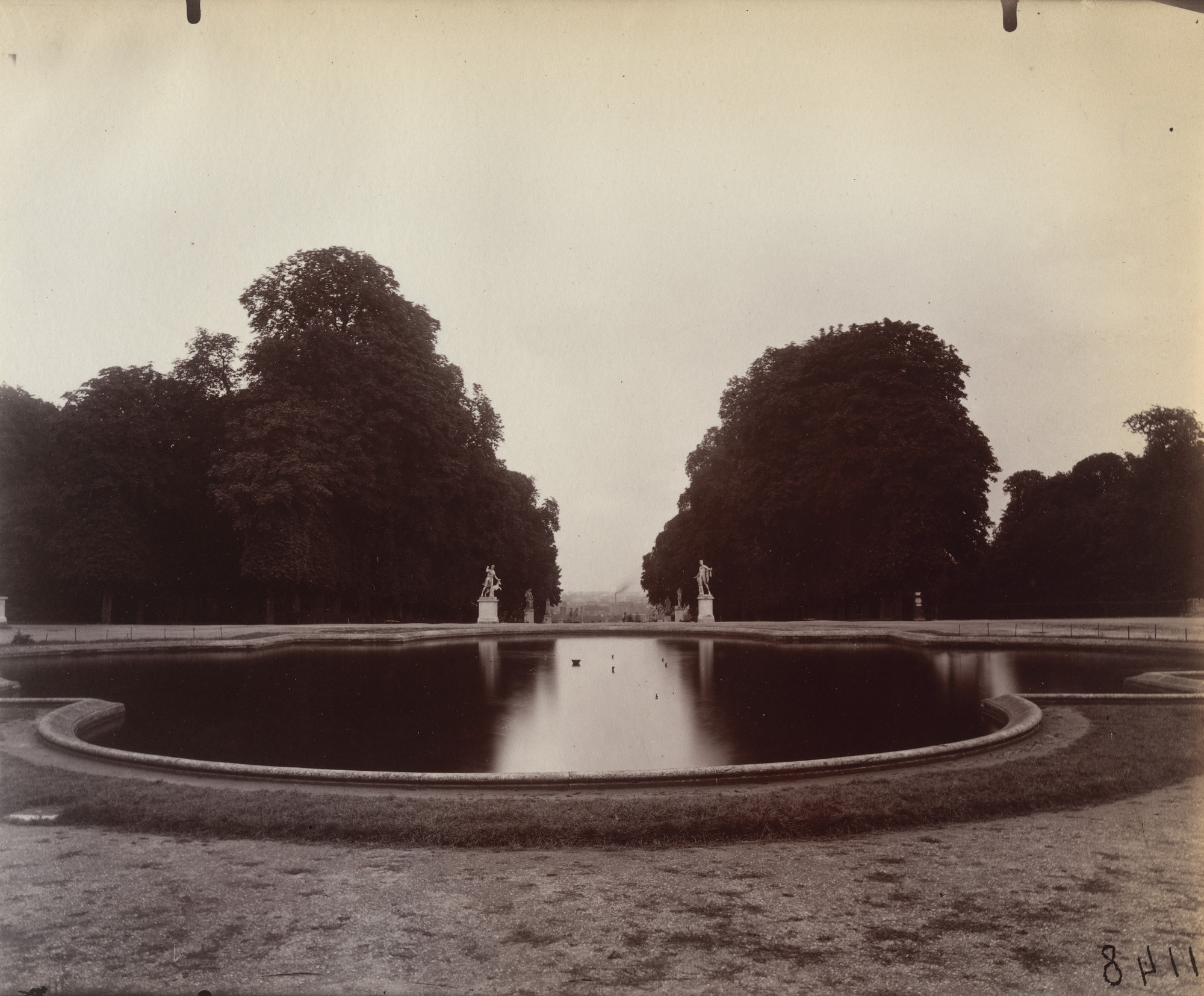 Eugène Atget. Saint-Cloud