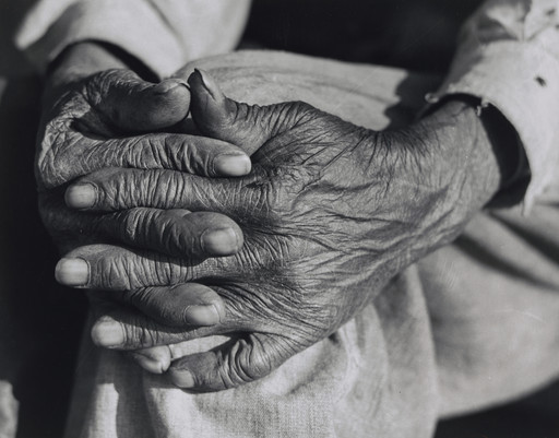 Jack Delano. Hands of Mr. Henry Brooks, ex-slave. Parks Ferry Road, Greene County, Georgia. May 1941