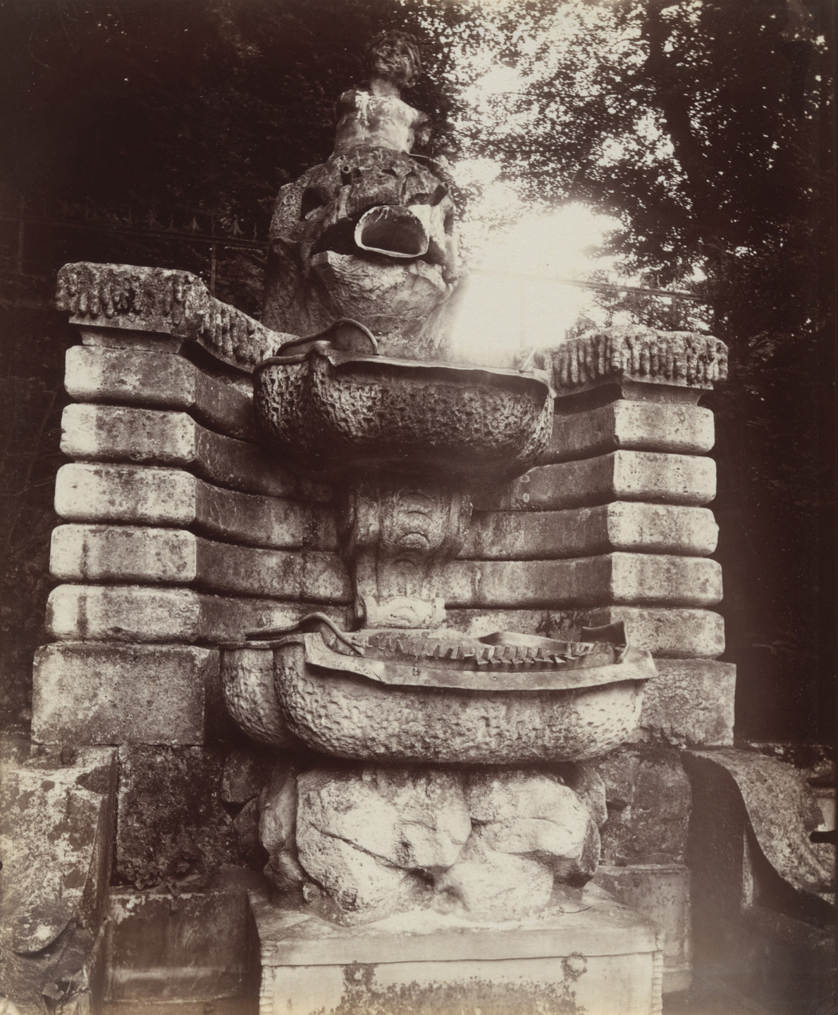 Eugène Atget. Saint-Cloud. 1923