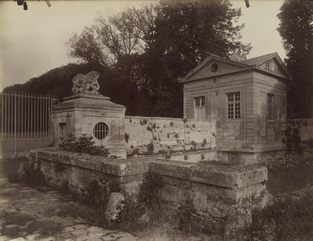 Sceaux, Eugène Atget, 1925, Gelatin silver printing-out-paper print
