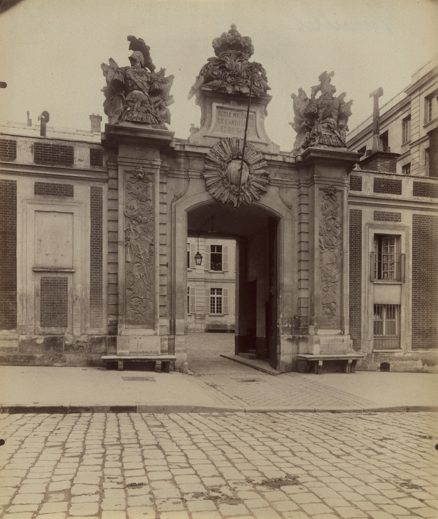 Versailles. Porte Rue Gambetta