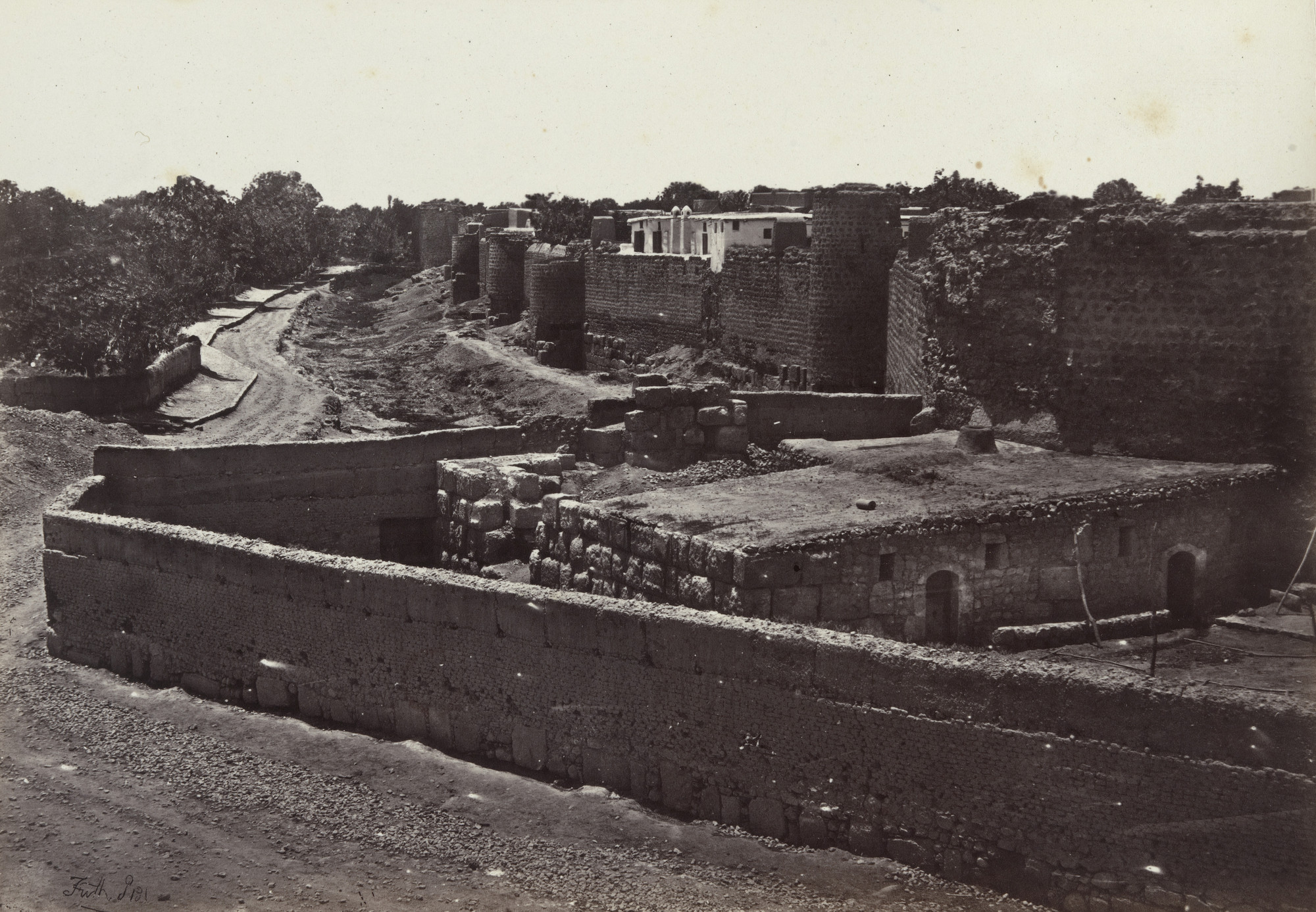 Francis Frith. St. Paul&#39;s Wall, Damascus (Plate 31). 1858-60