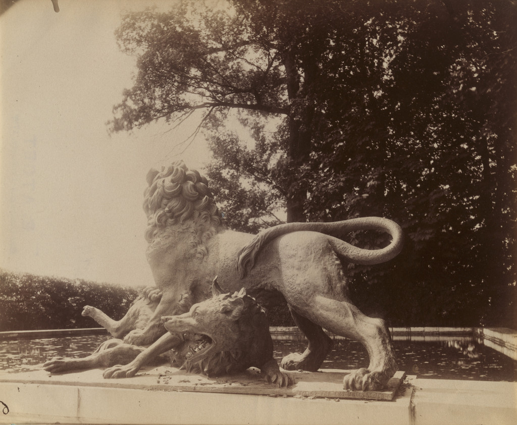 Versailles -- Fontaine de Diane