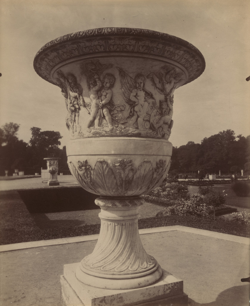 Versailles, vase