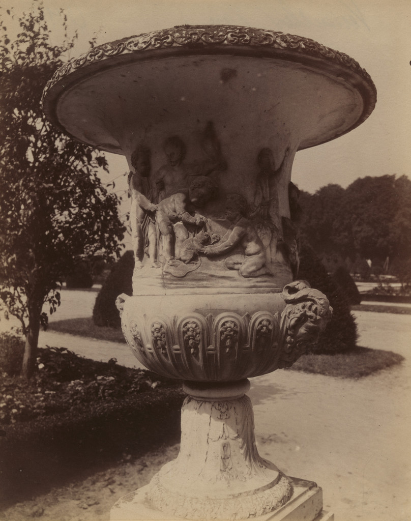 Versailles, vase