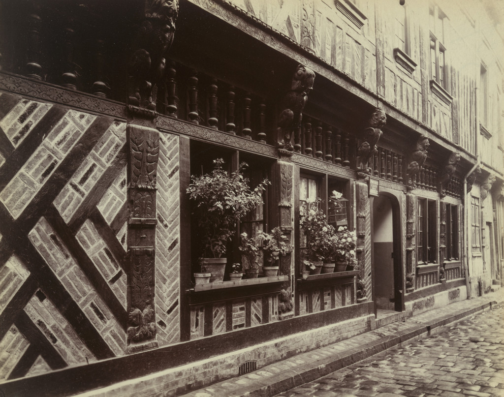 Beauvais. Maison -- 25 rue Saint Laurent