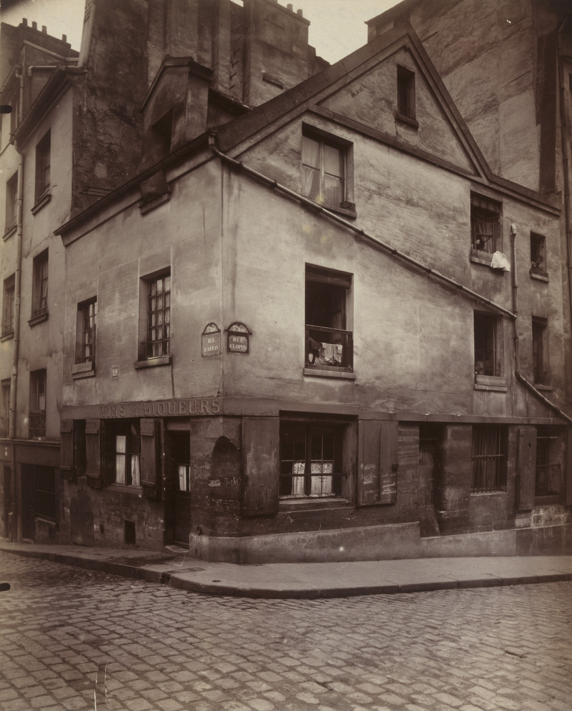Eugène Atget. Vielle Maison Rue Clopin. 1923