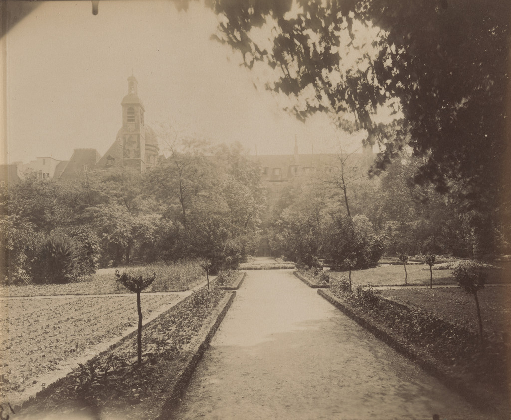 Ancien couvent des Carmes. Rue de Vaugirard 70