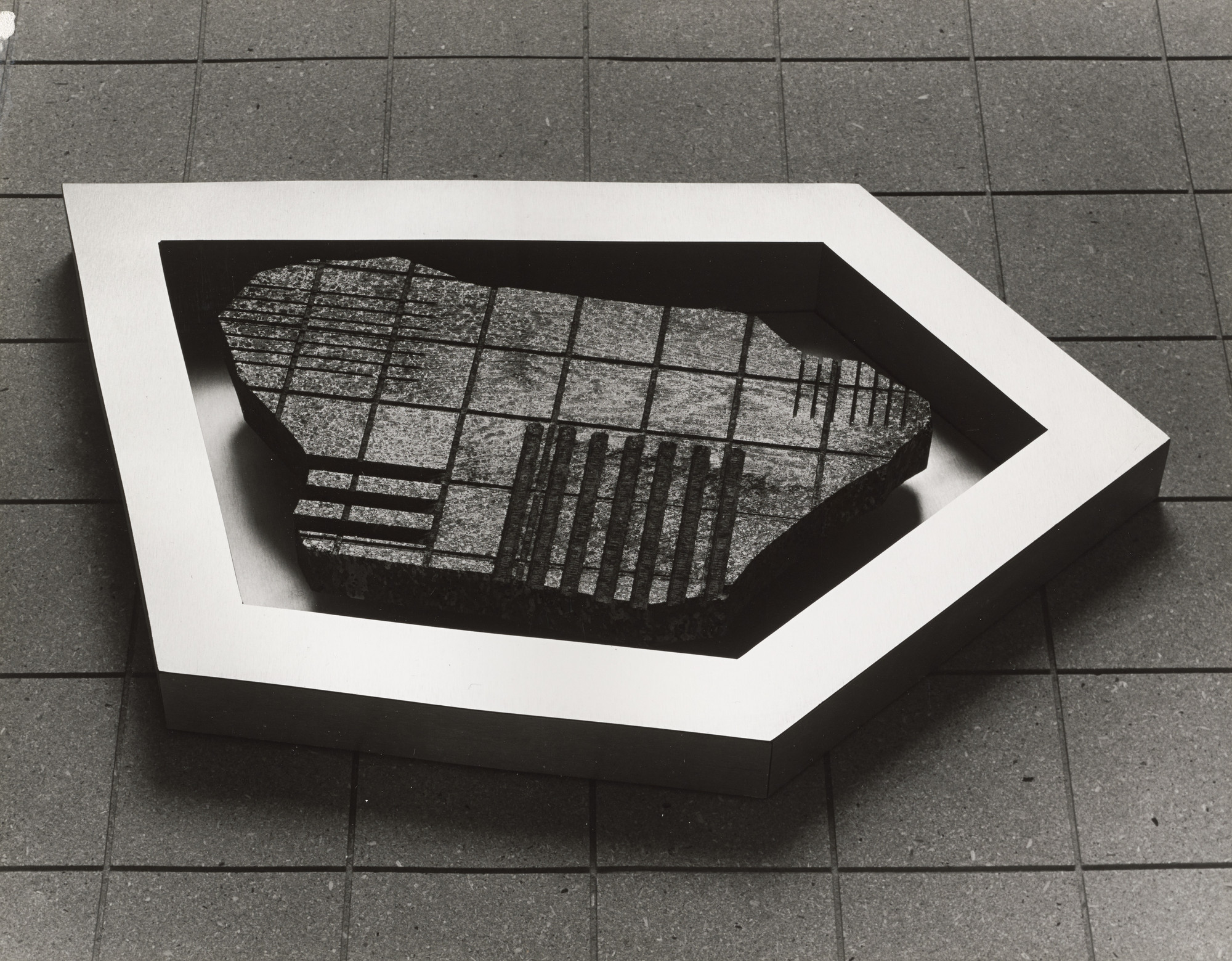 Michael Heizer. Preparatory material for Levitated Mass (1982)