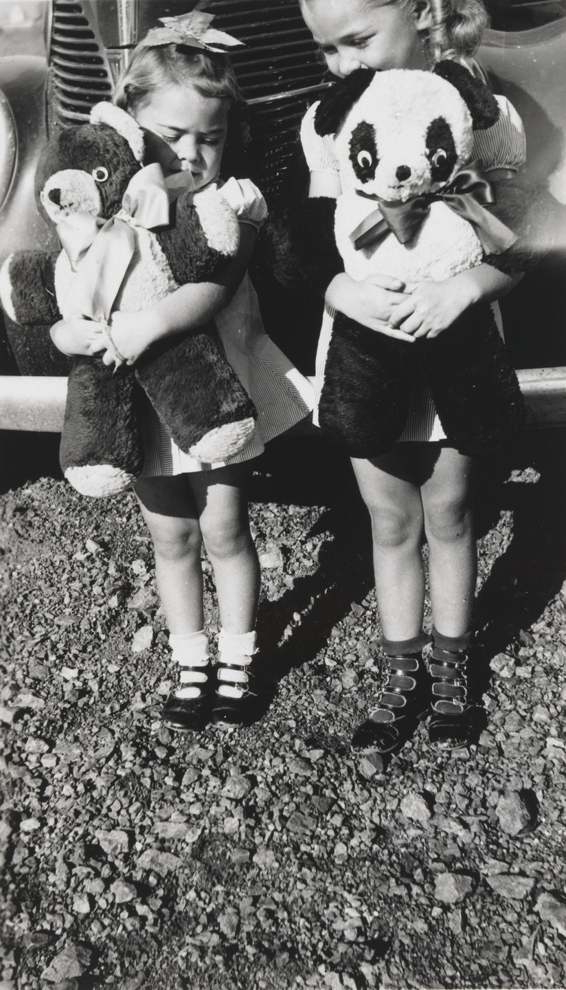 Unidentified photographer. Untitled. c. 1945