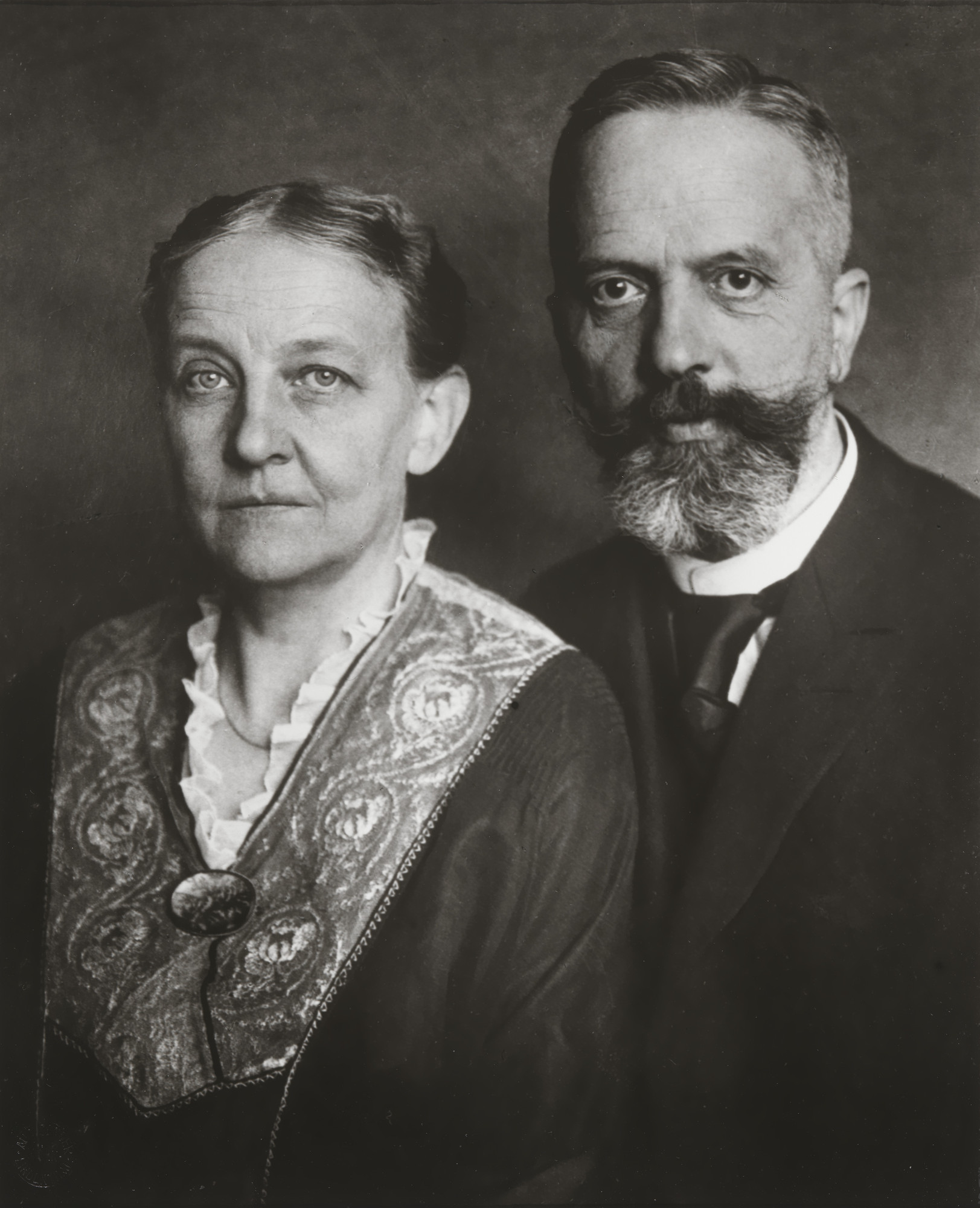 August Sander. Wholesale Merchant and Wife