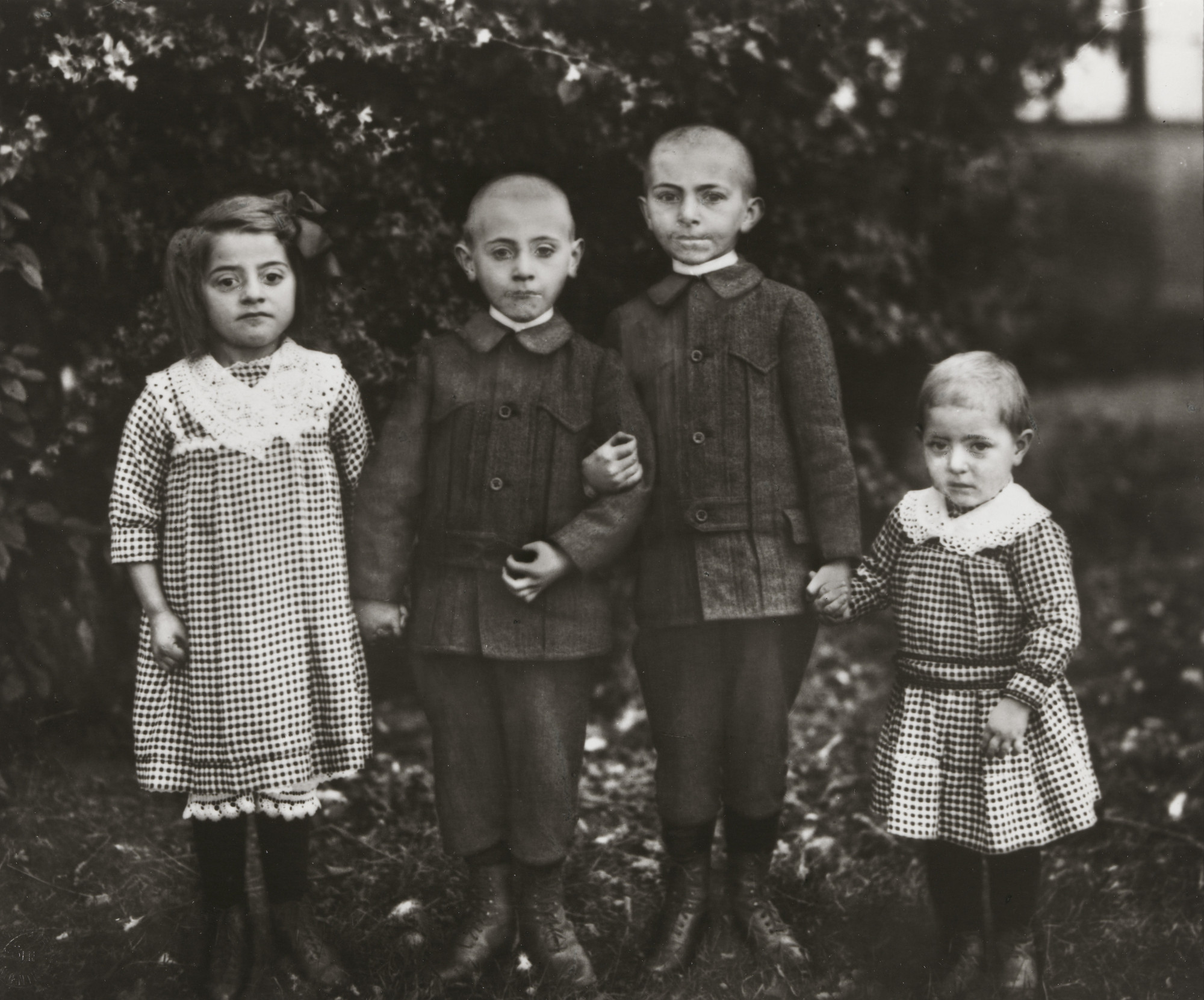 August Sander. Working-class Country Children