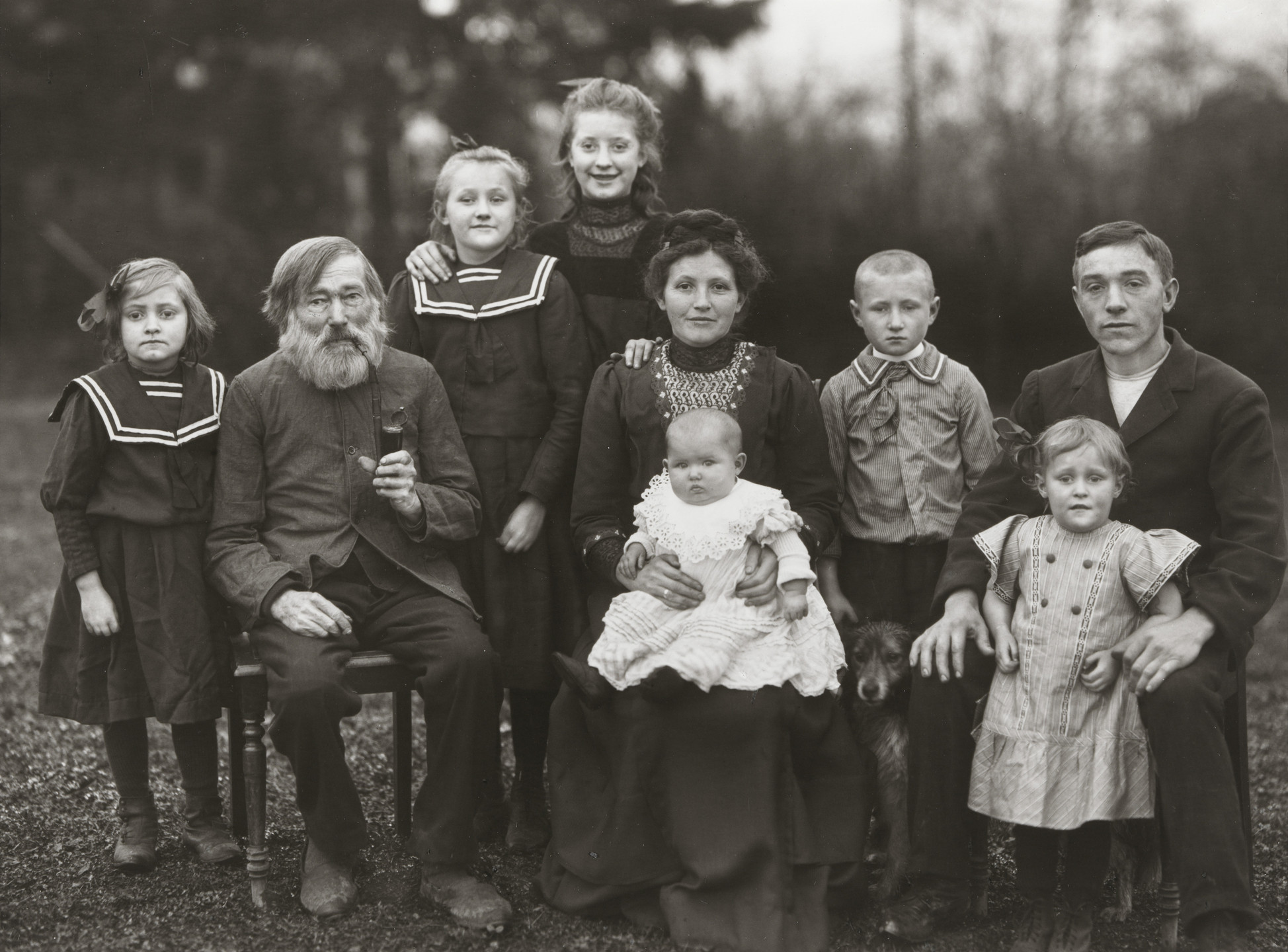 August Sander. Working-class Family. 1912