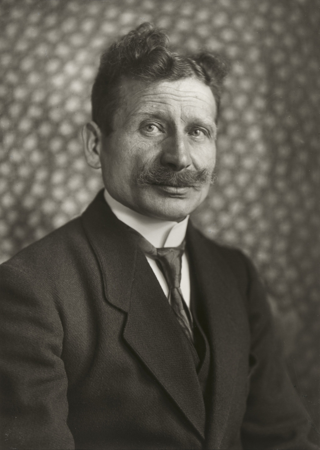 August Sander. Master Housepainter. 1920-25