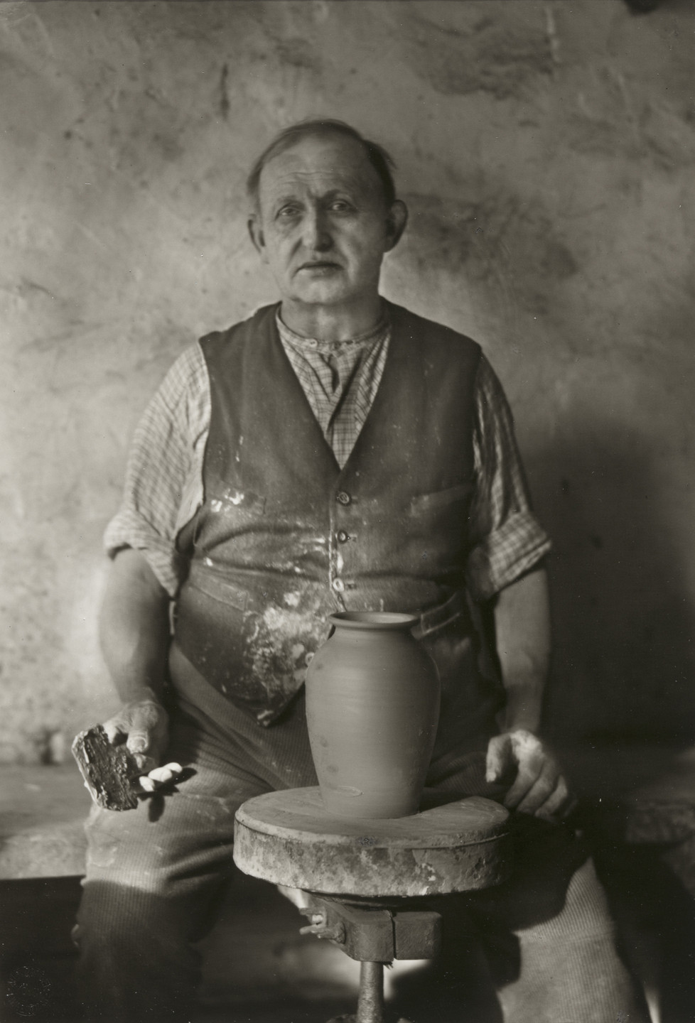 【Mr.frea 】August Sander August Sander. Master Potter from Frechen. 1934 | MoMA