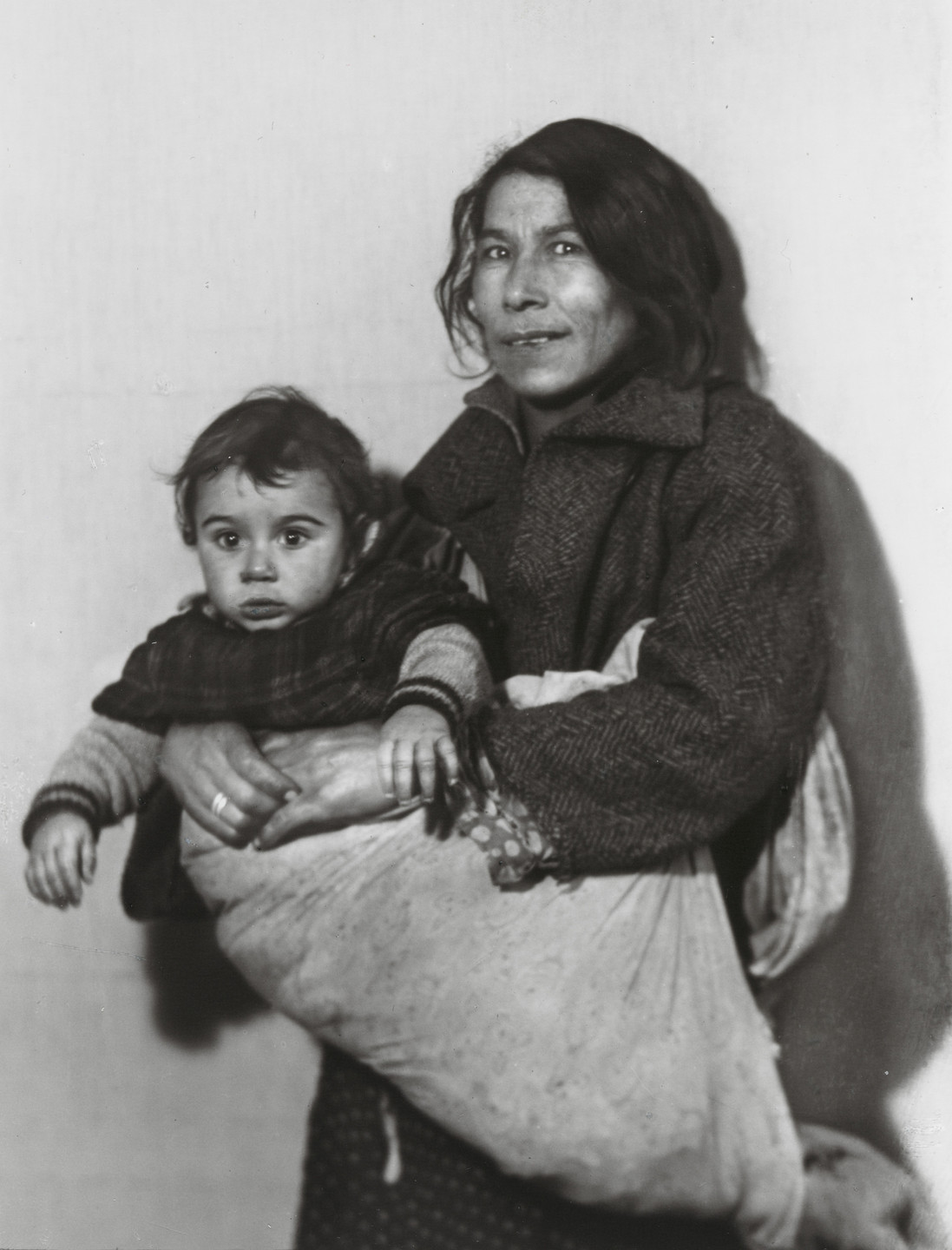 August Sander. Gypsy Woman and Child. c. 1930
