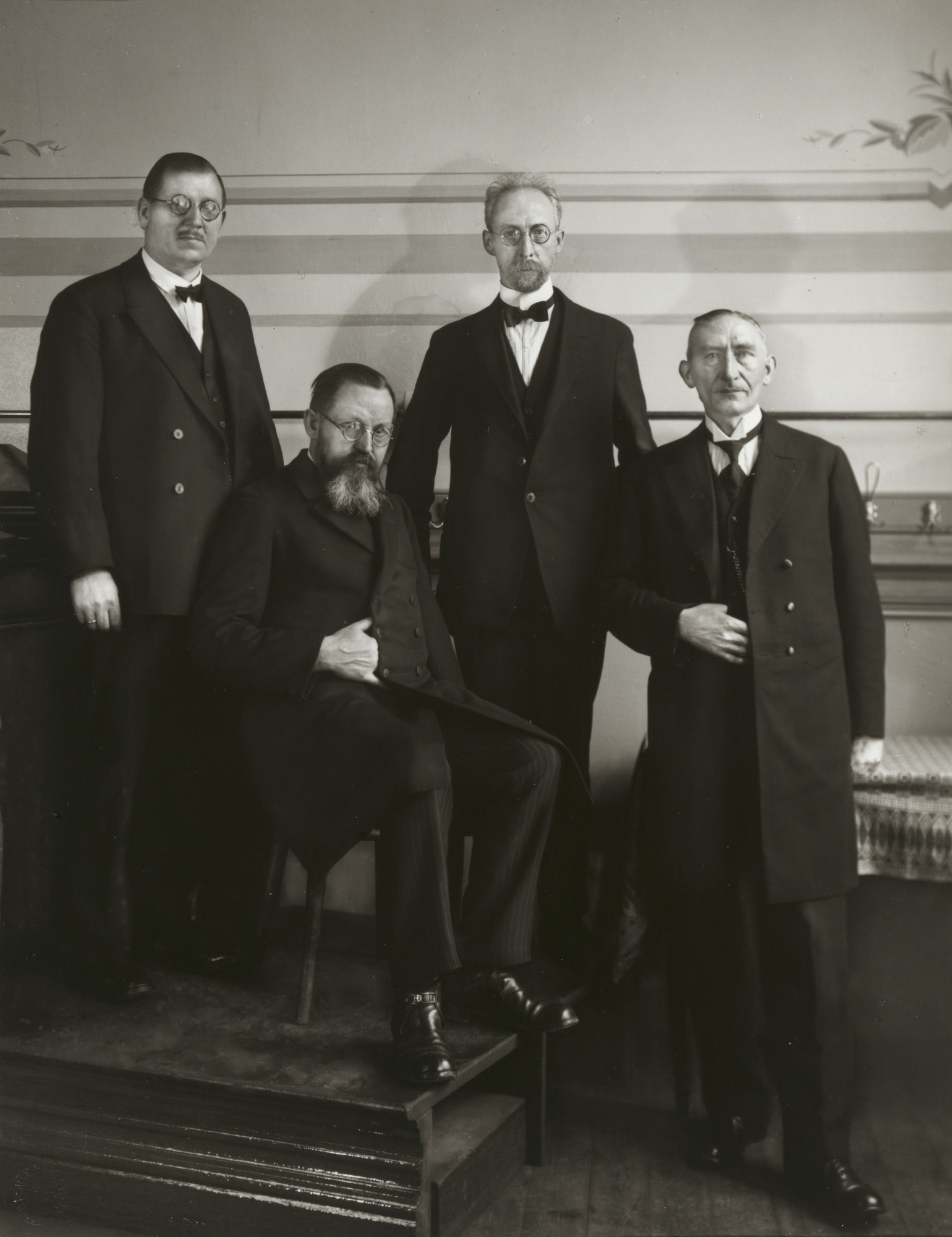 August Sander. Urban Missionaries